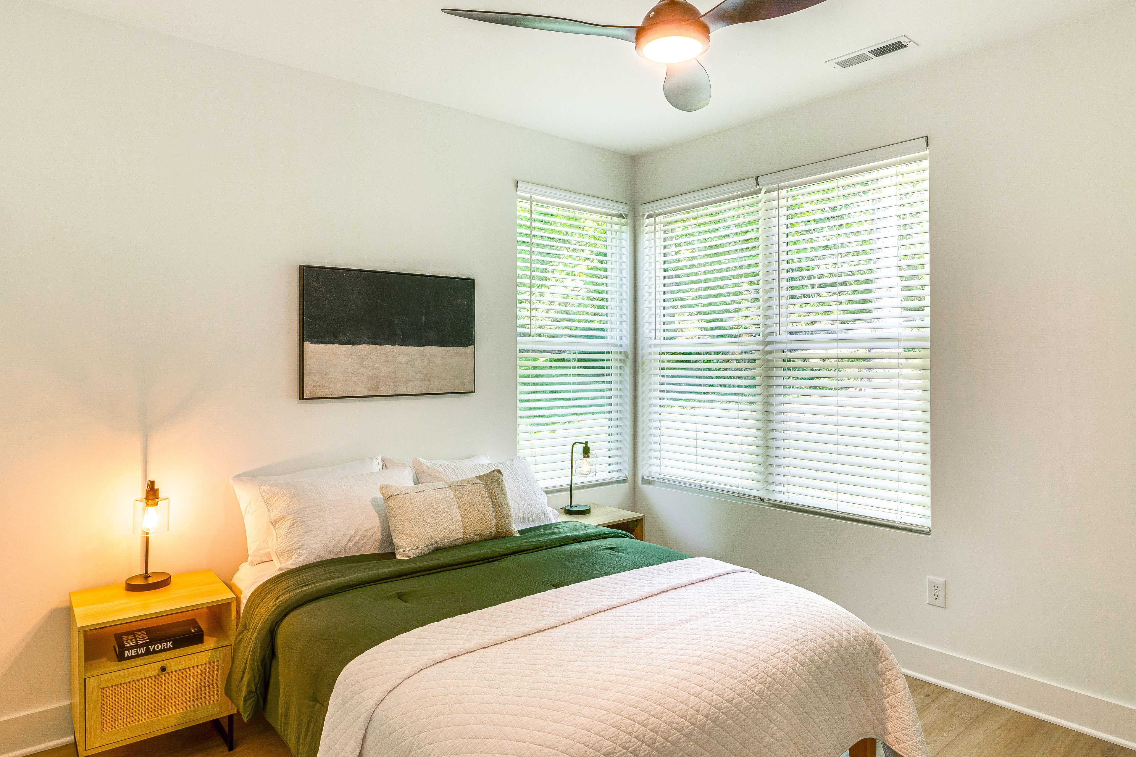 Bedroom 4 | Queen Bed