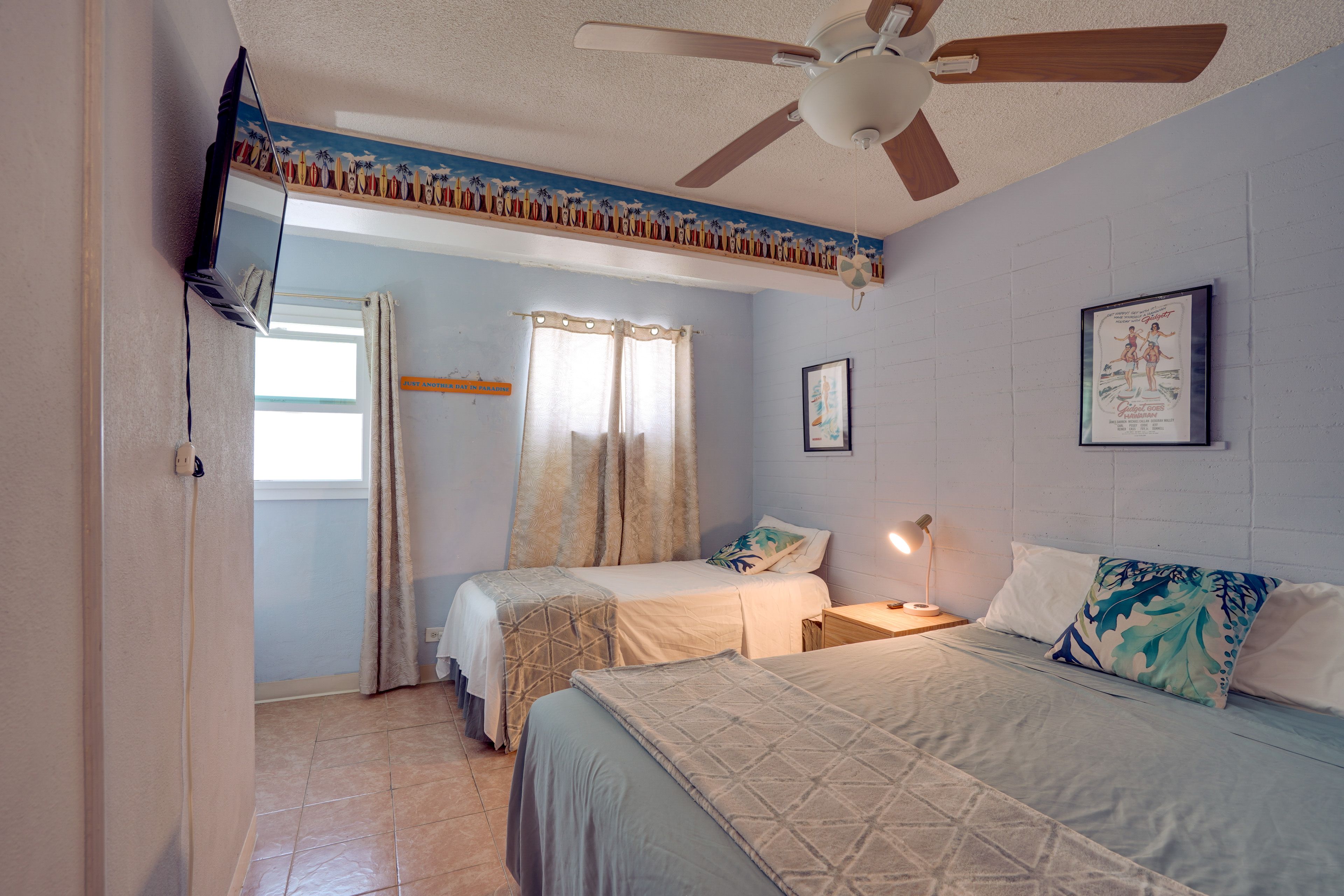 Bedroom | Queen Bed | Twin Bed | Workspace | Flat-Screen TV