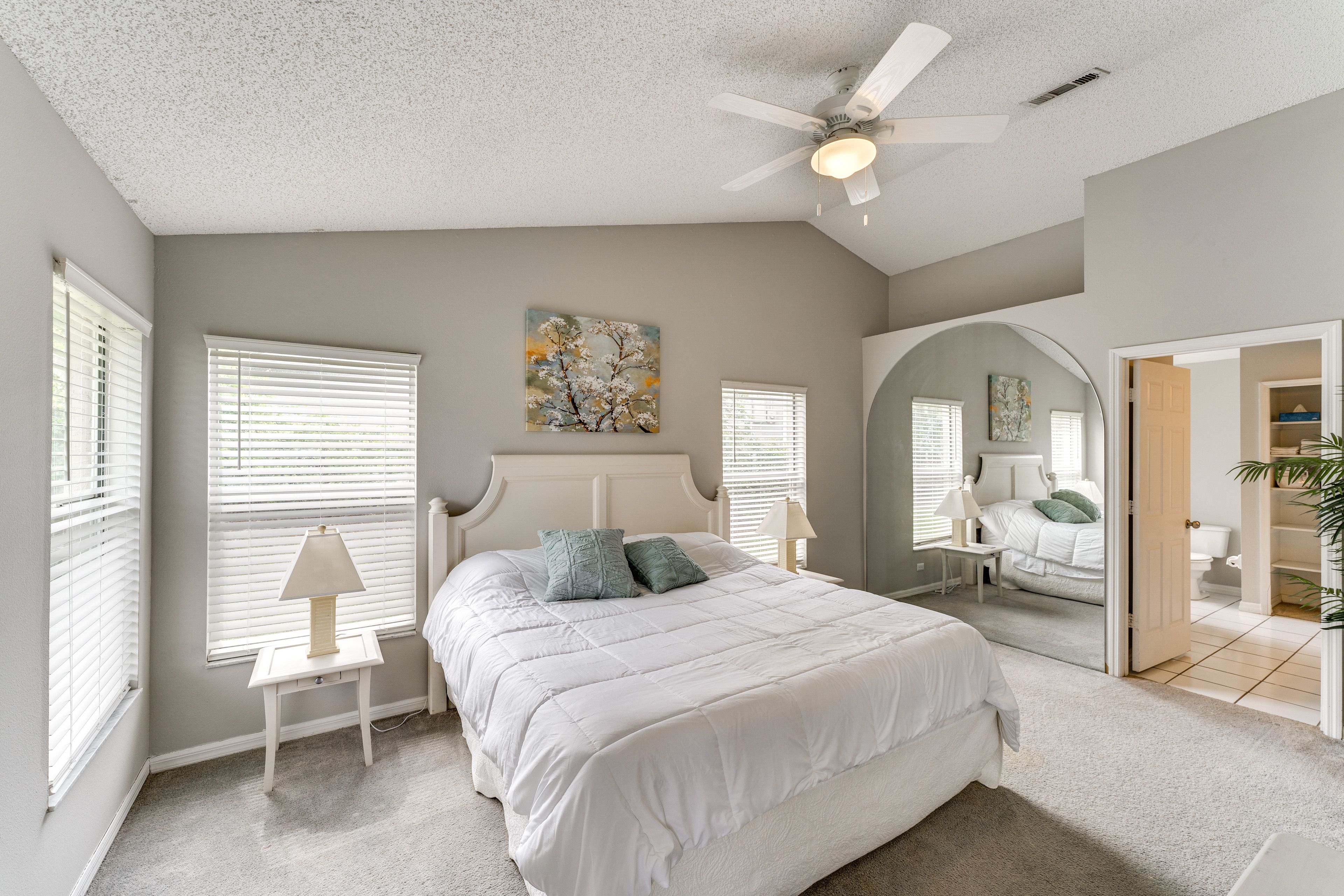 Bedroom 1 | King Bed | Linens Provided