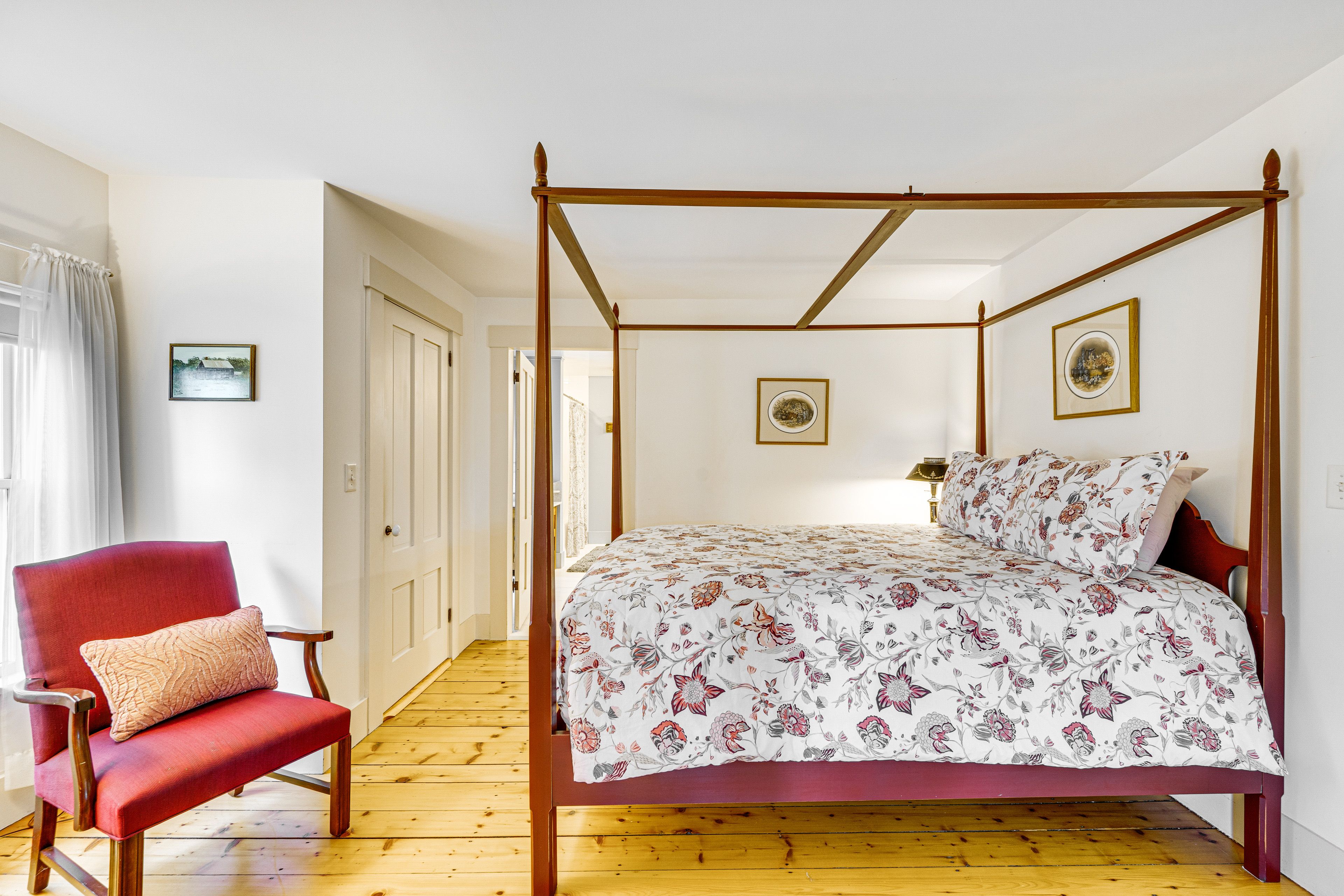 Bedroom 1 | Queen Bed | 2nd Floor