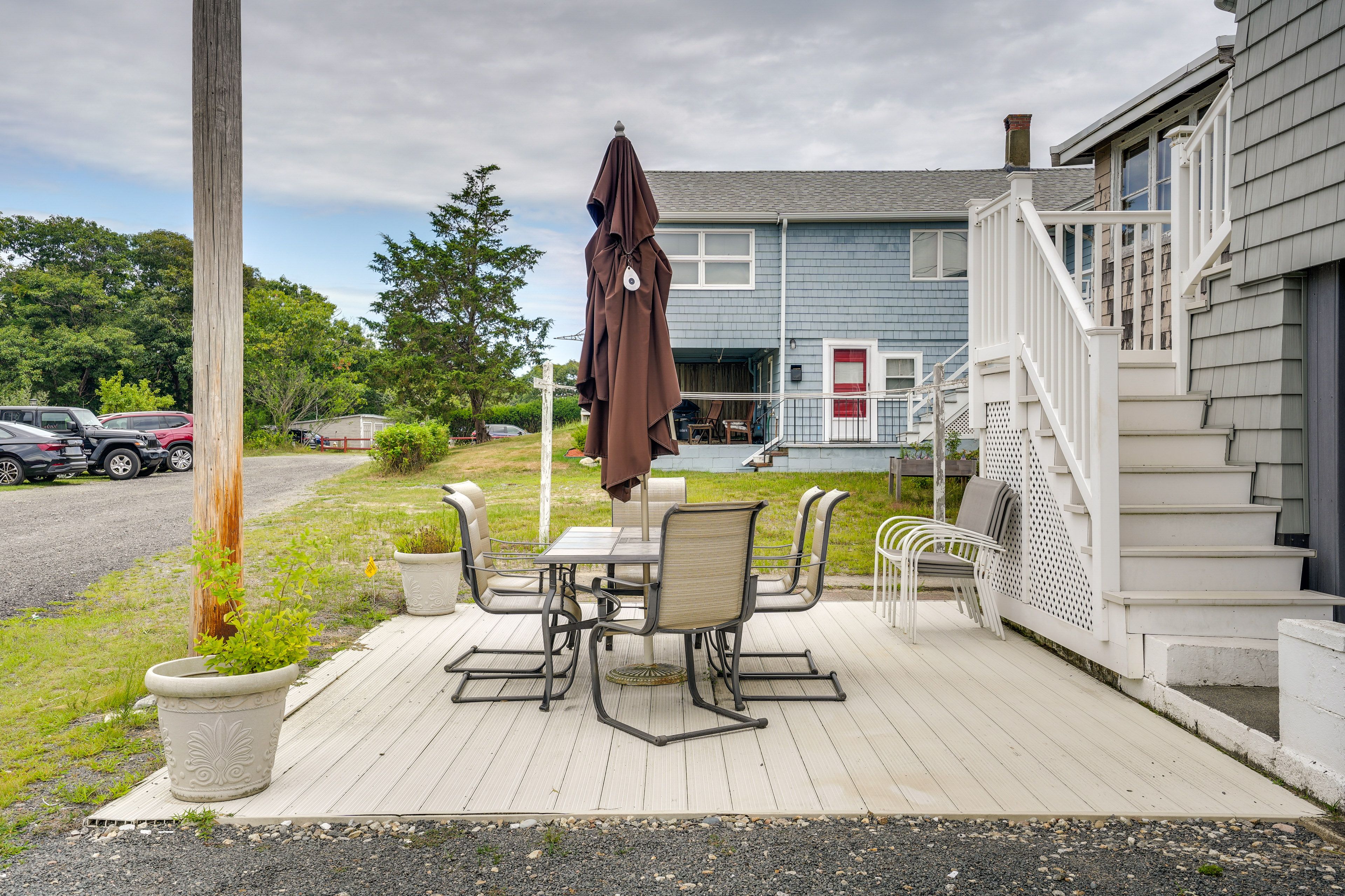 Patio | Grill | Outdoor Dining Area