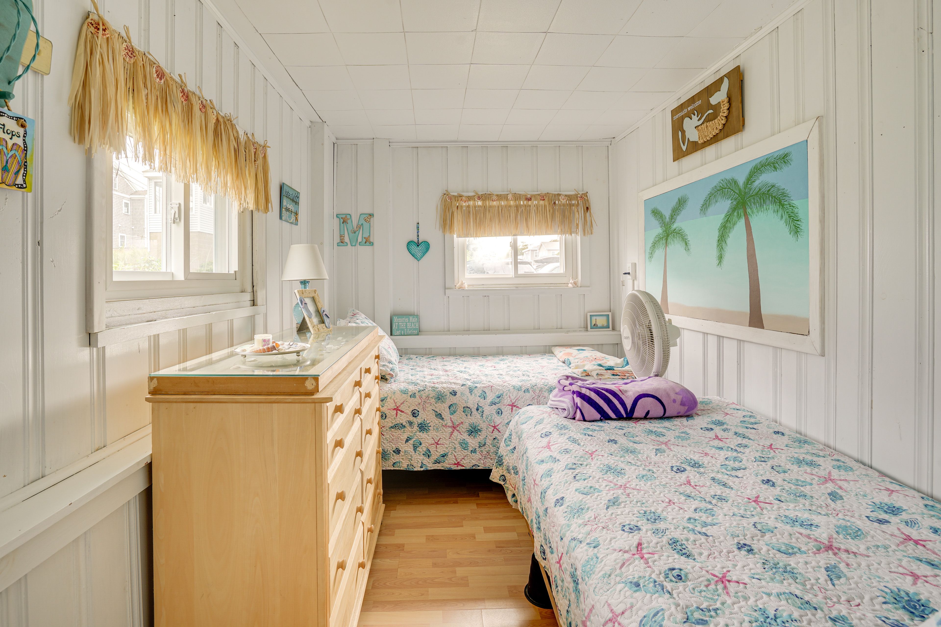 Bedroom 3 | 2 Twin Beds | 1st Floor