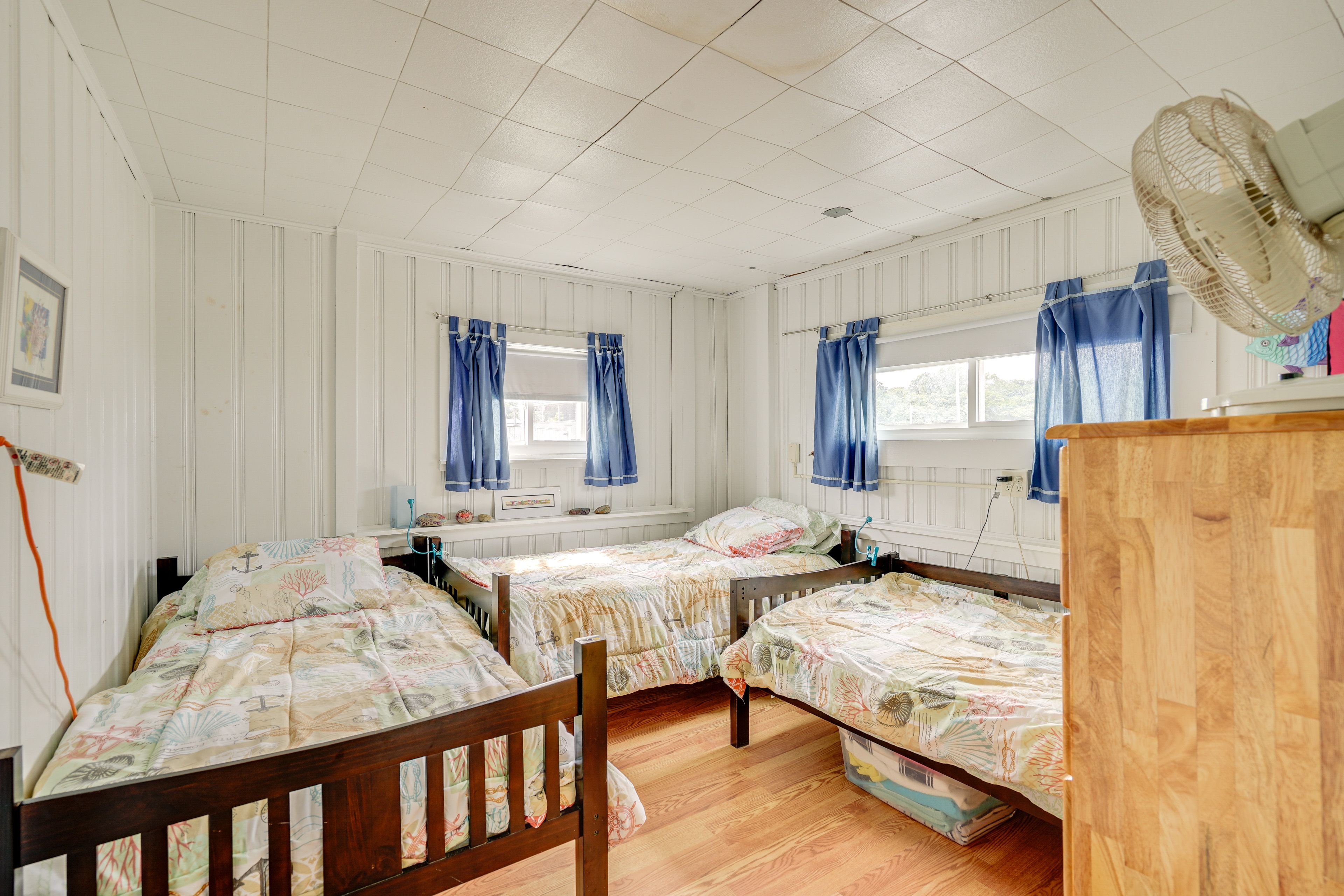 Bedroom 5 | 2 Twin Beds | Twin Daybed | 1st Floor