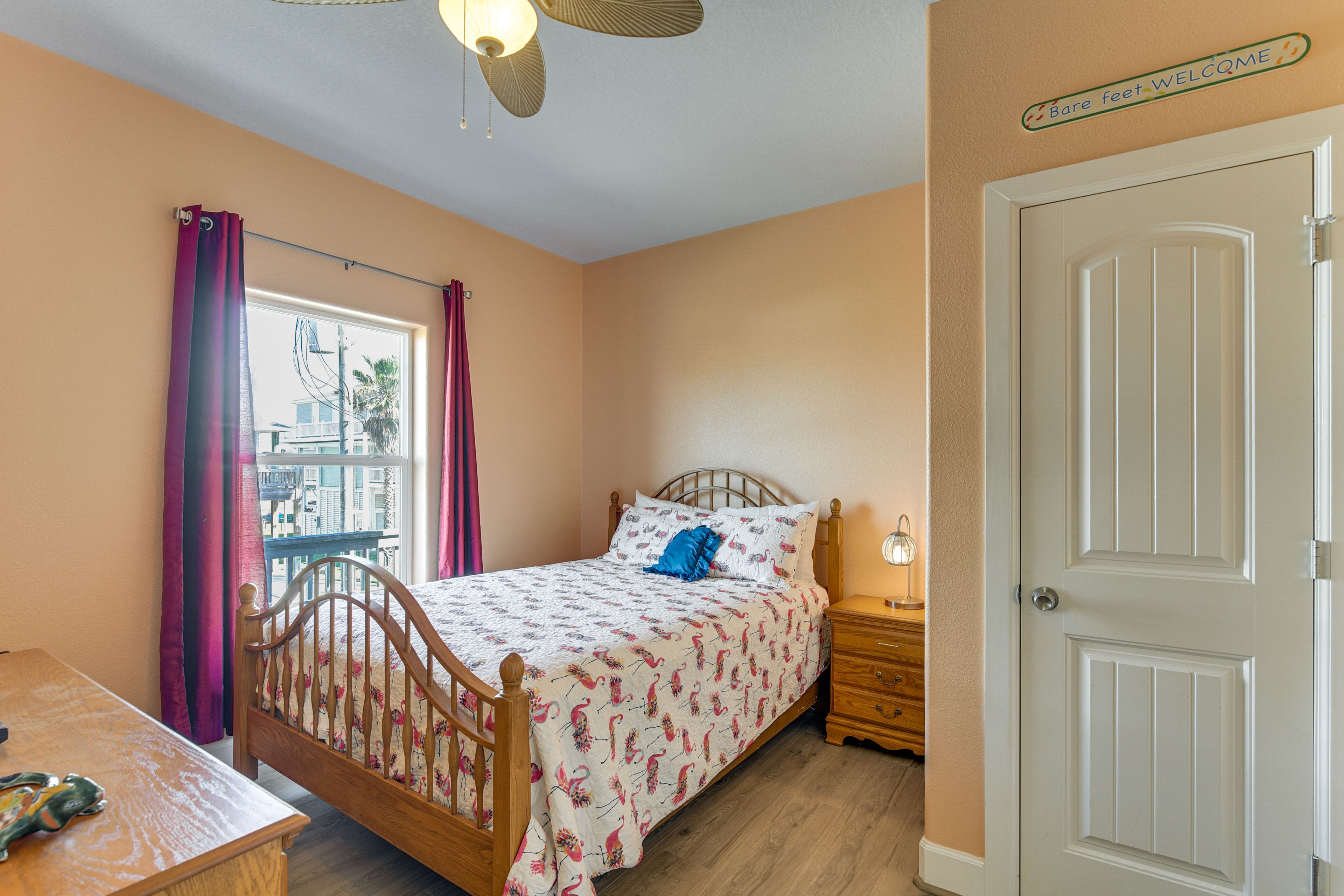 Bedroom 3 | Queen Bed