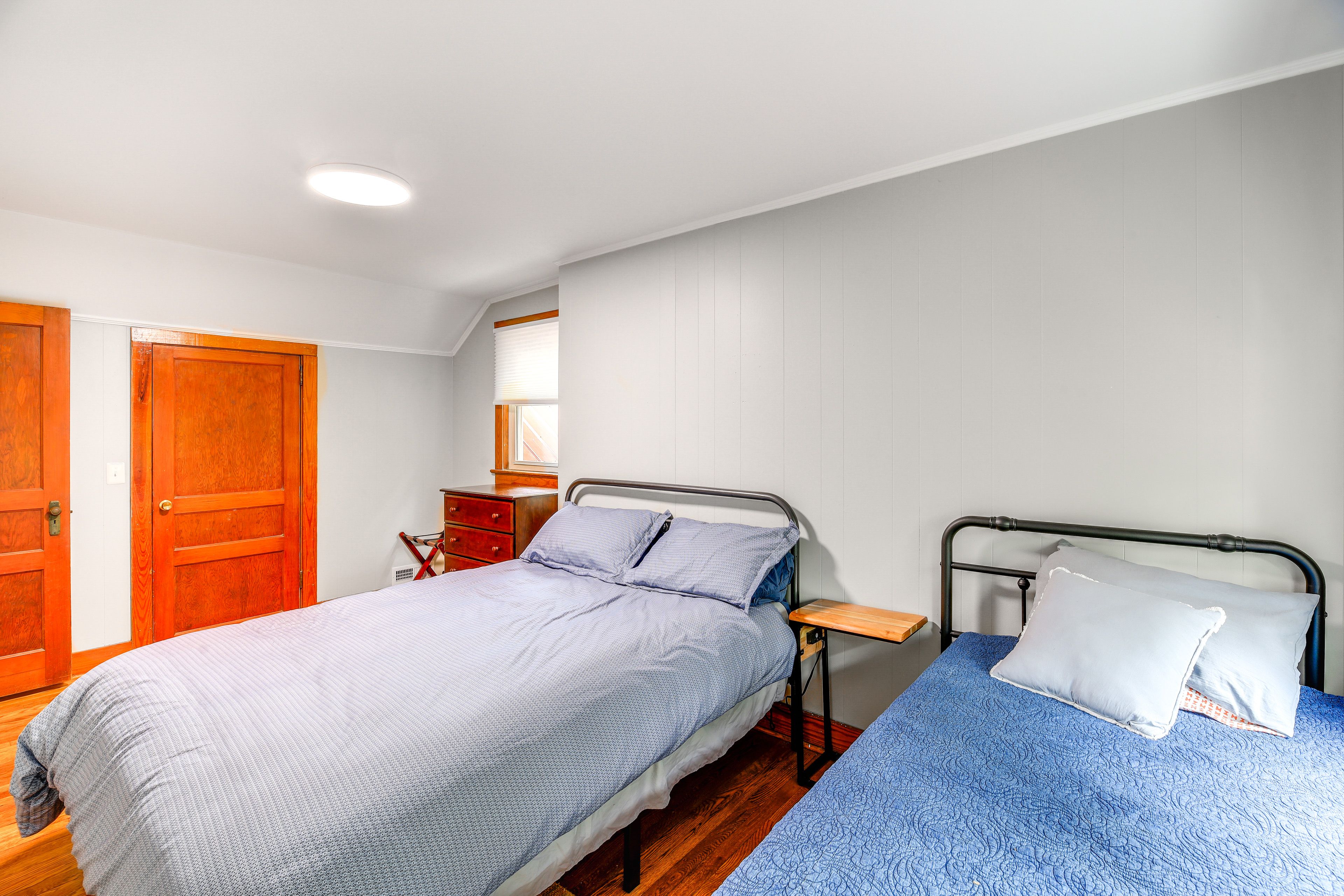 Bedroom 3 | Queen Bed | Twin Bed | 2nd Floor