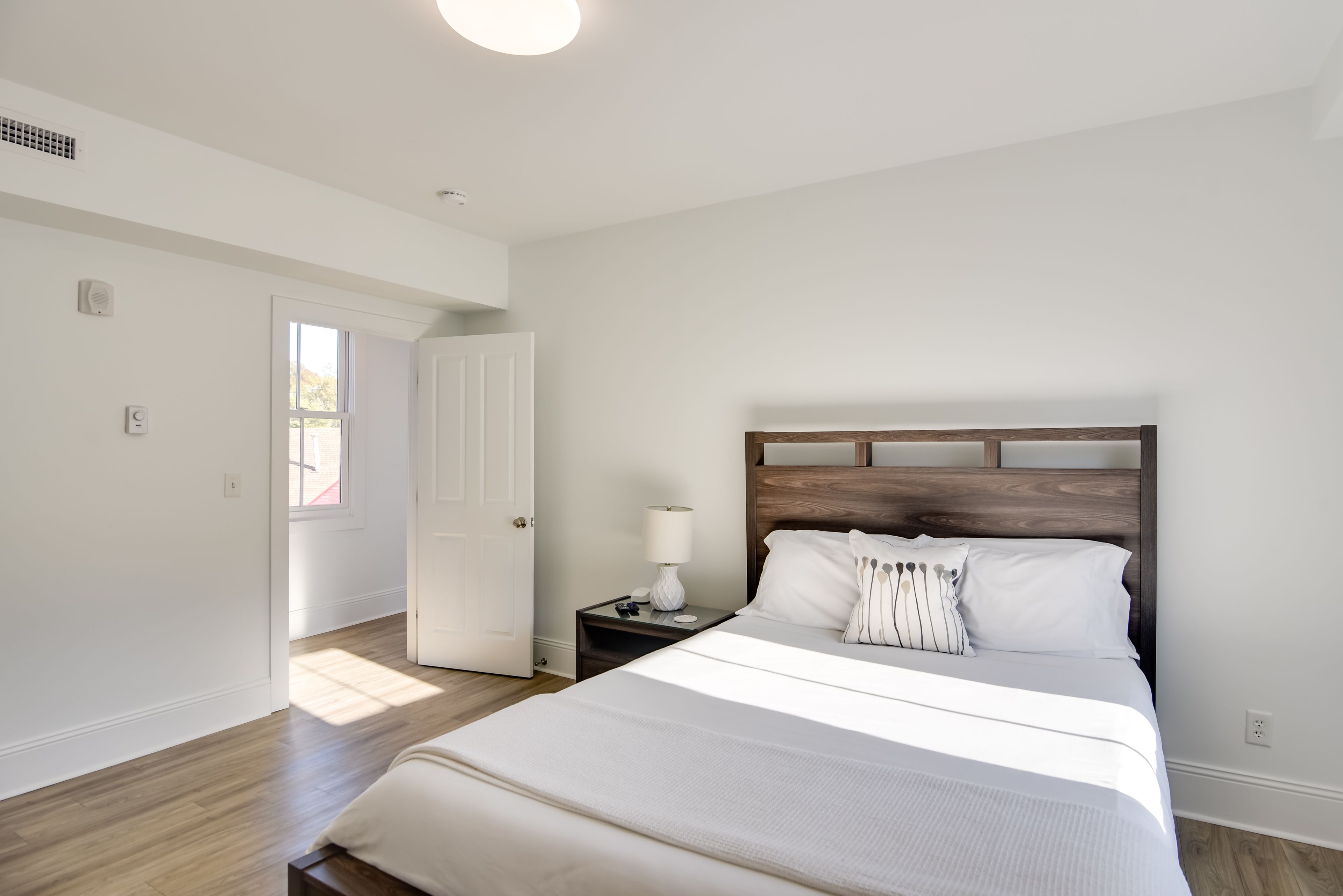 Bedroom 3 | Queen Bed | Smart TV | En-Suite Bathroom