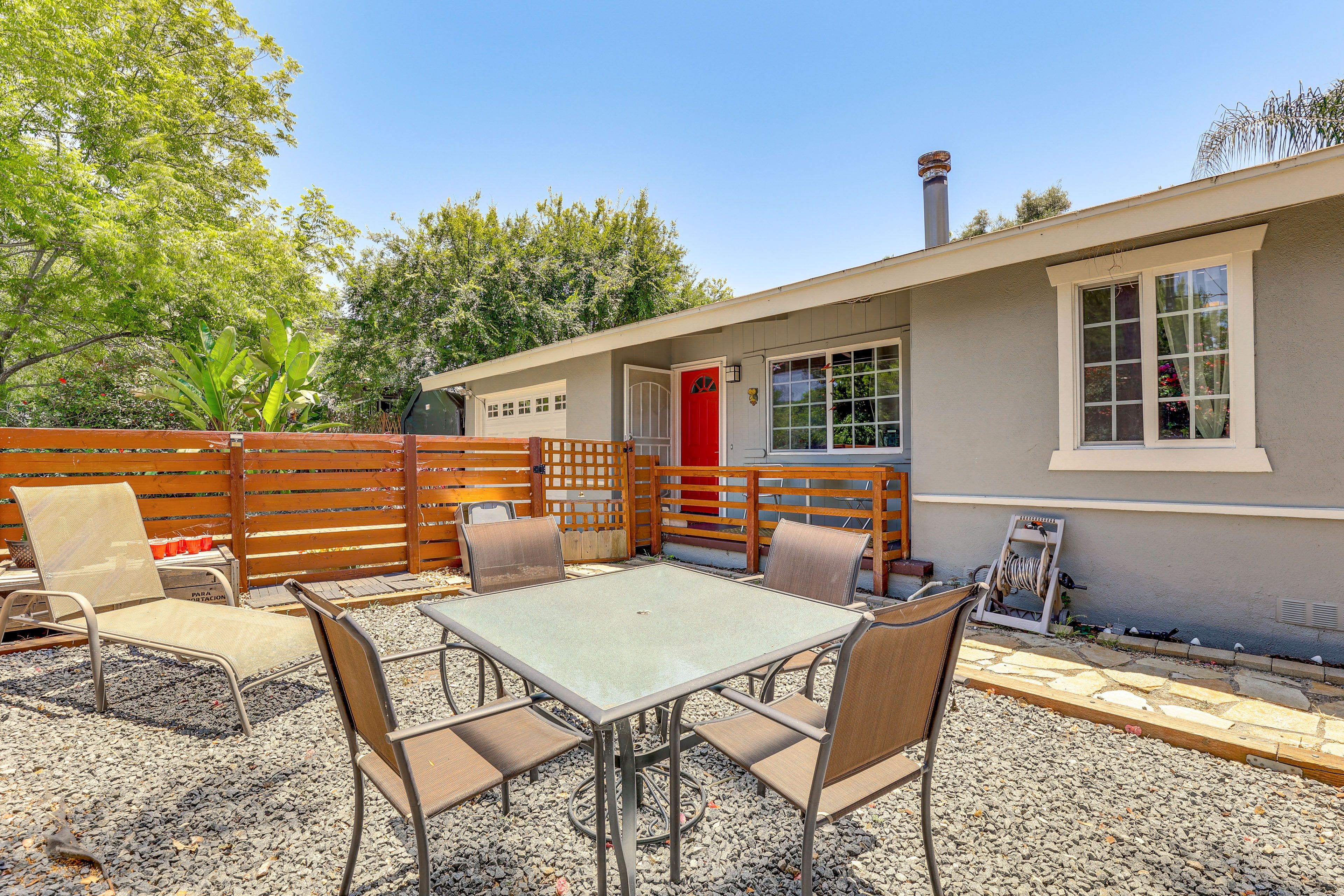 Vista Vacation Rental | 2BR | 1.5BA | Steps Required | 1,000 Sq Ft