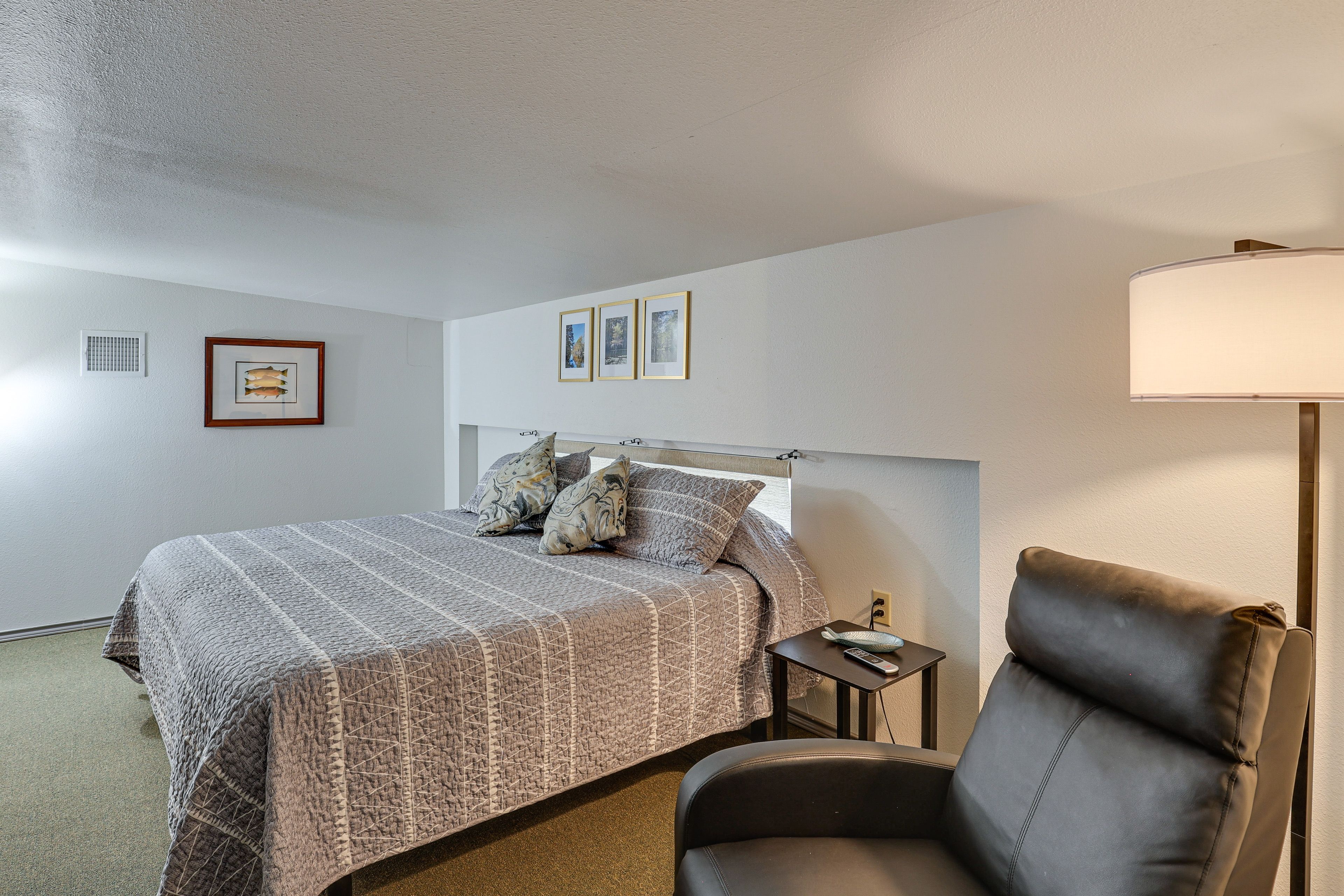 Main House | Bedroom 1 | King Bed | Top Level