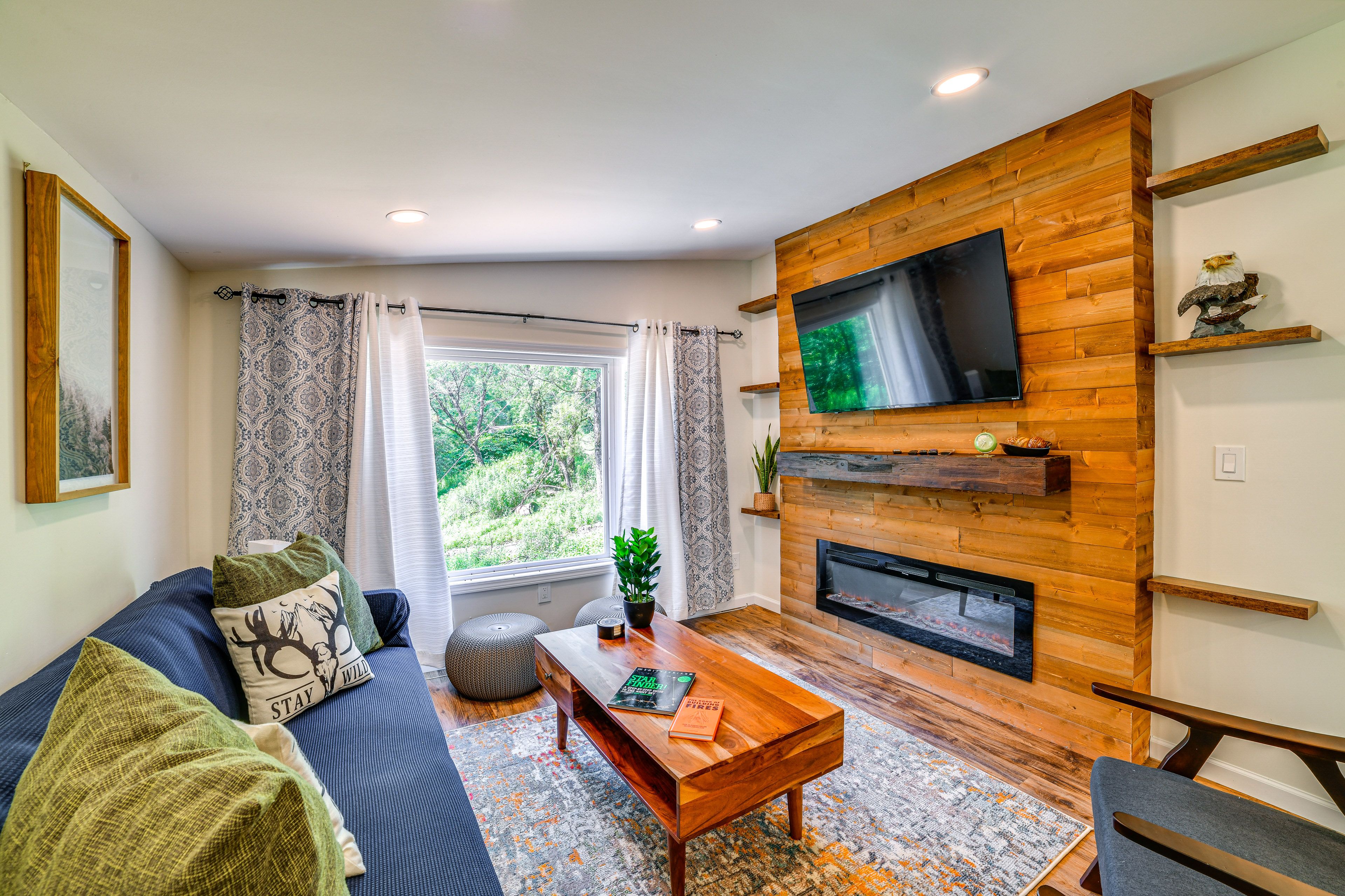 Living Room | Smart TV | Central A/C & Heating | Electric Fireplace