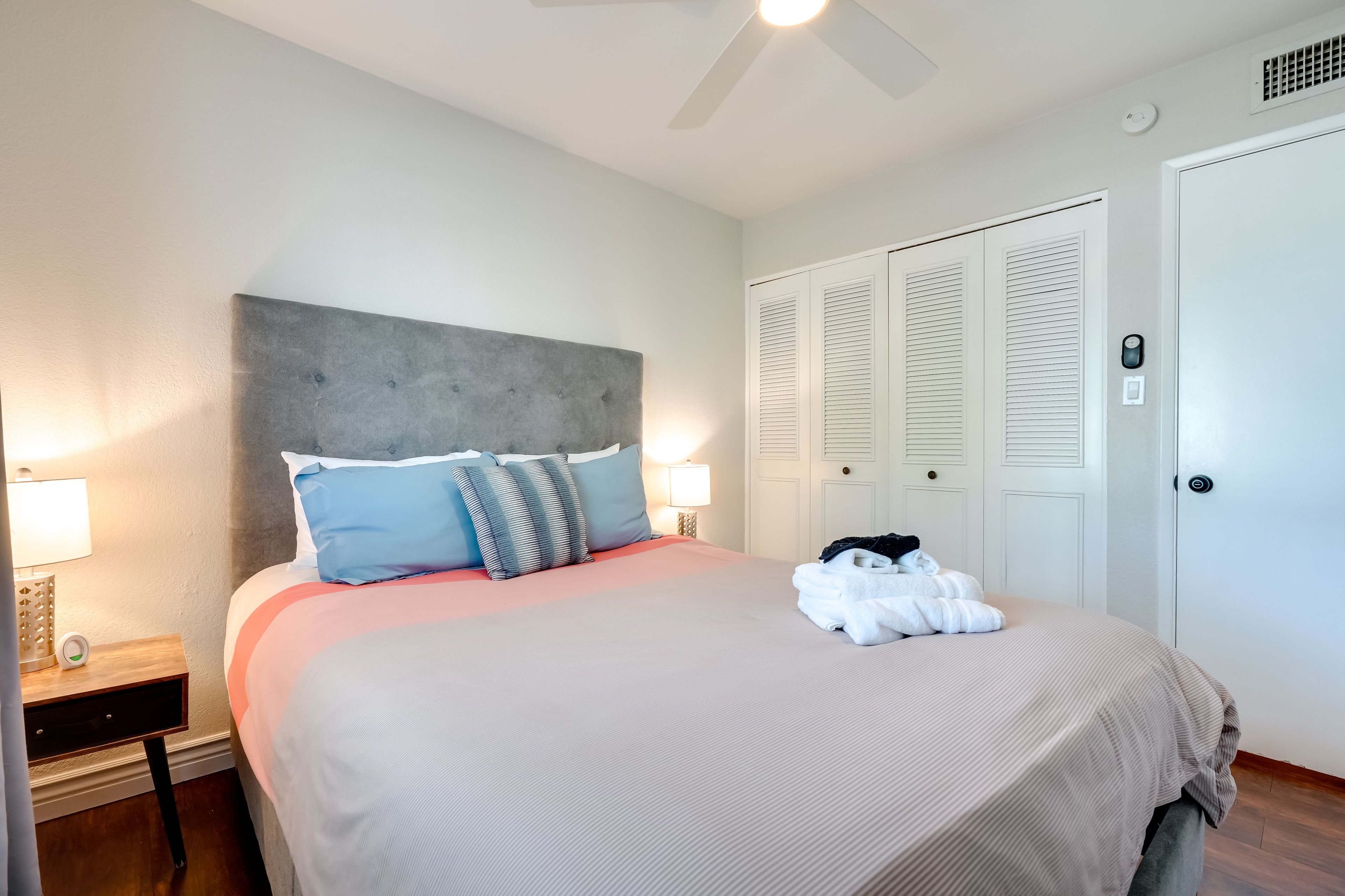 Bedroom 2 | Queen Bed | Smart TV