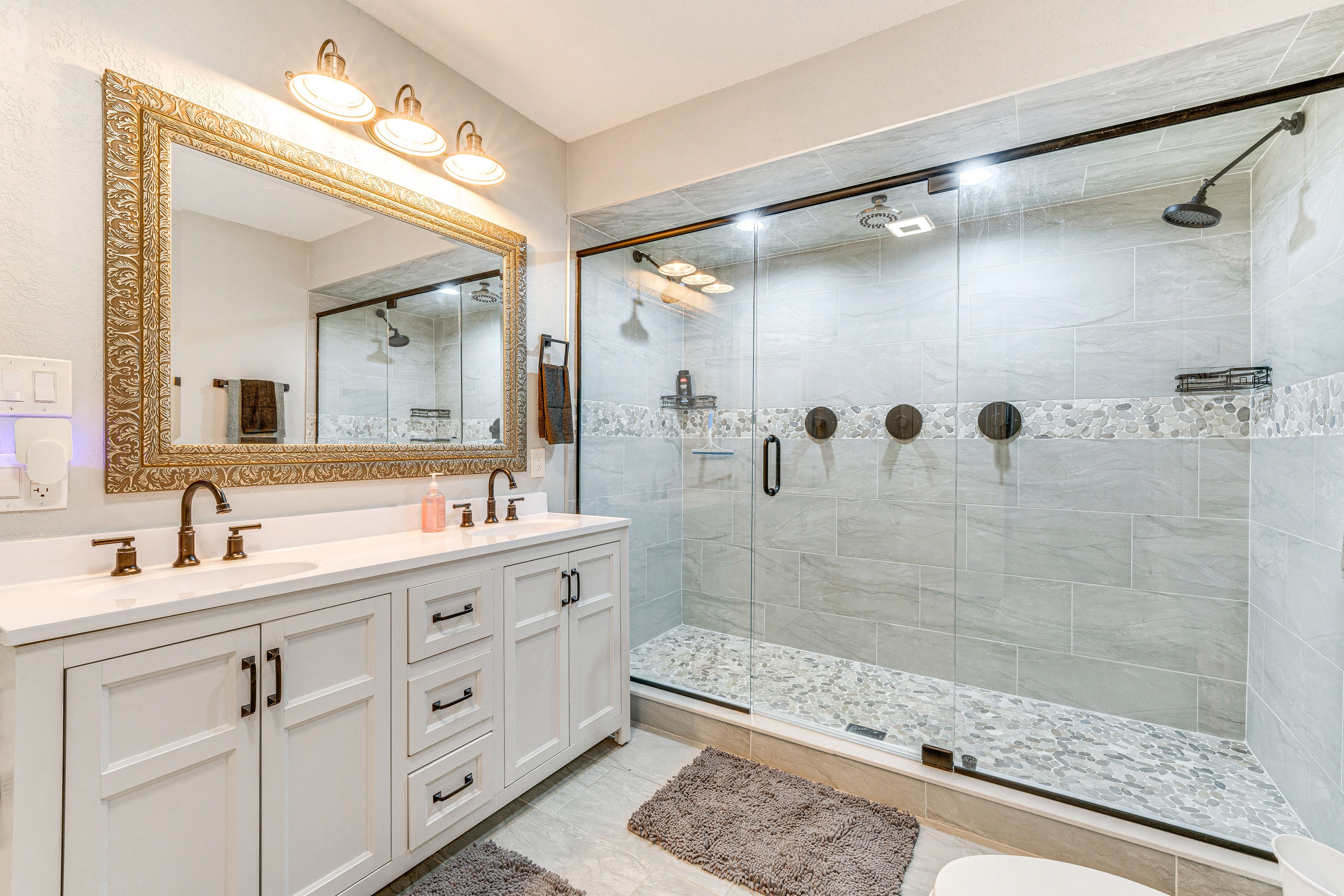 Bathroom | Towels Provided
