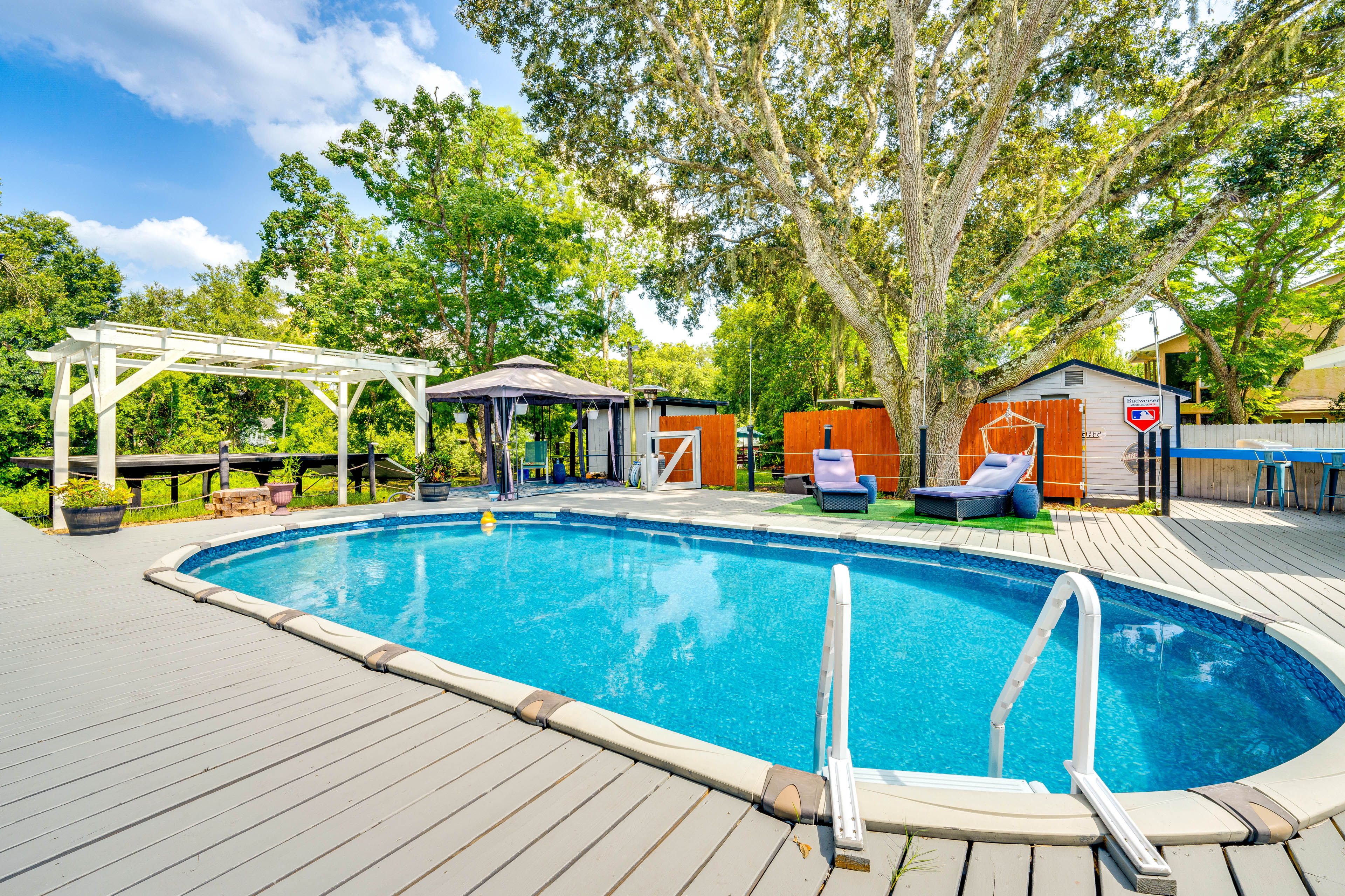 Private Pool | Unheated