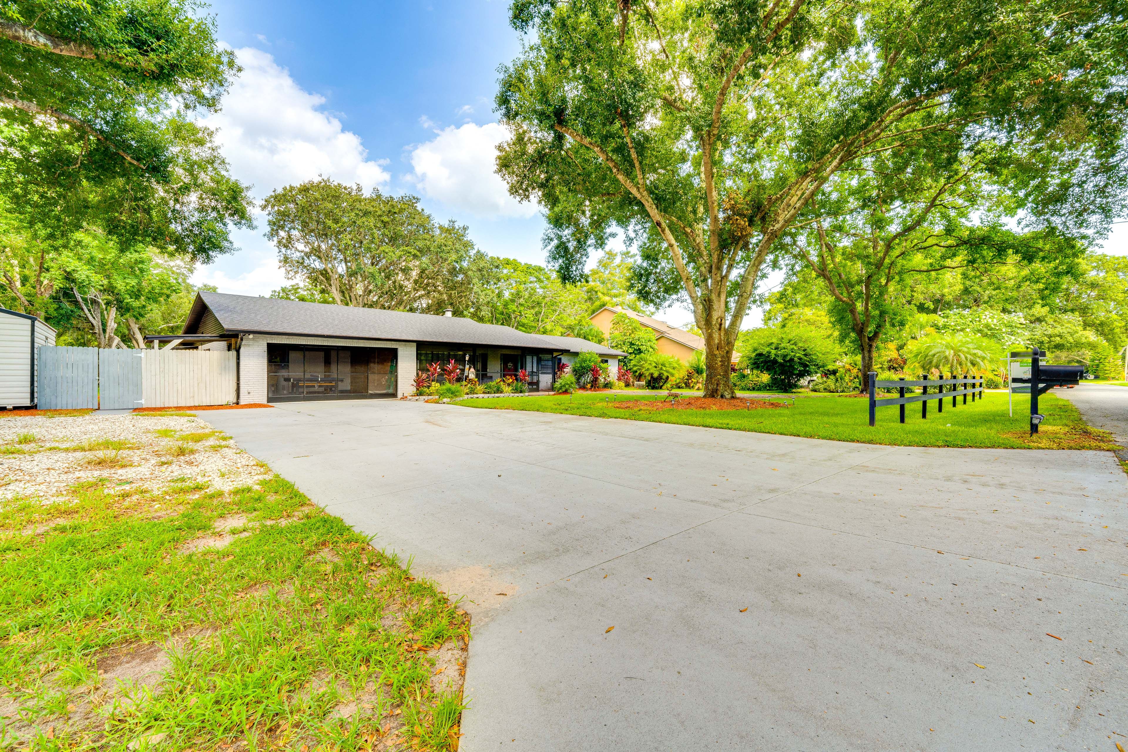 Parking | Garage (1 Vehicle) | Driveway (3 Vehicles)