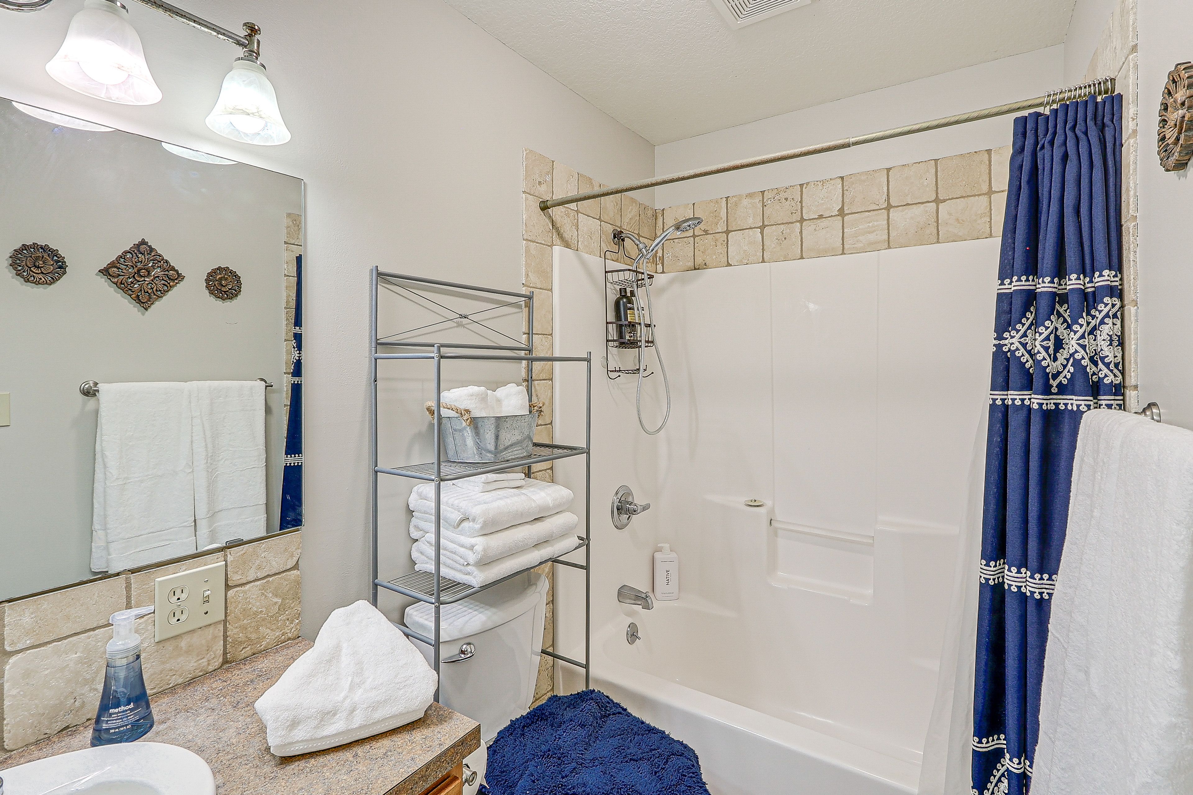 Full Bathroom