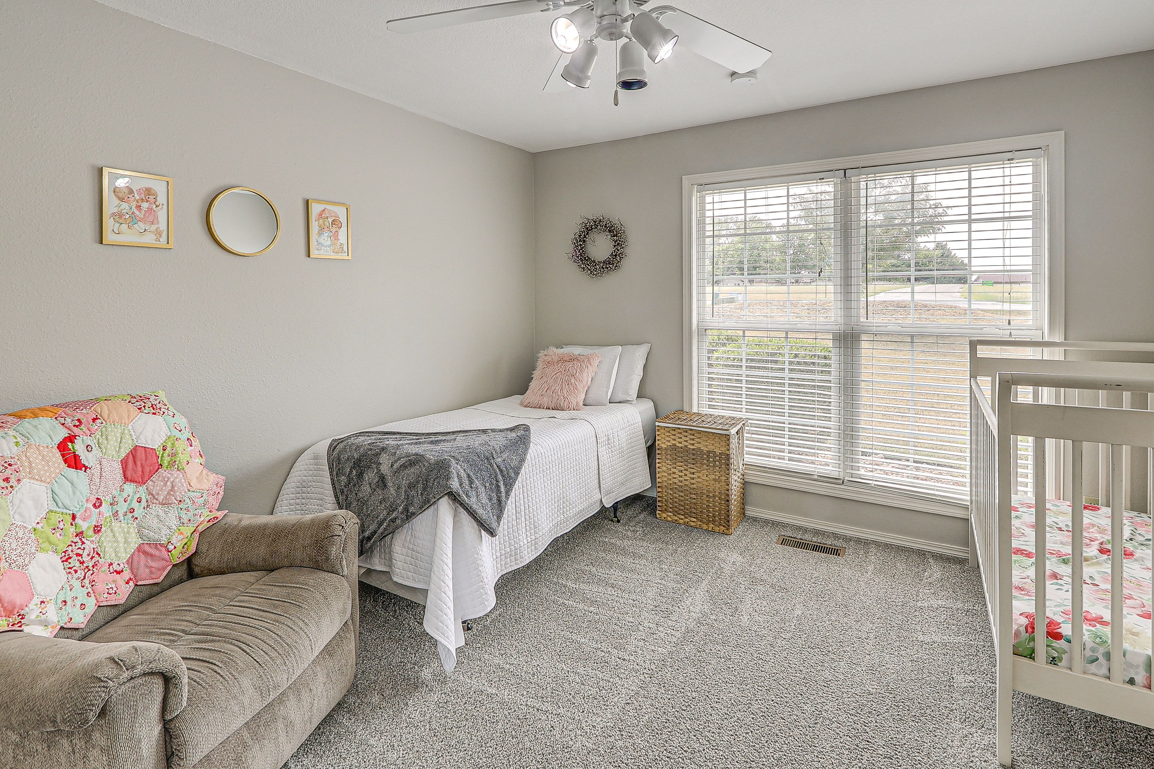 Bedroom 4 | Twin Bed | Crib