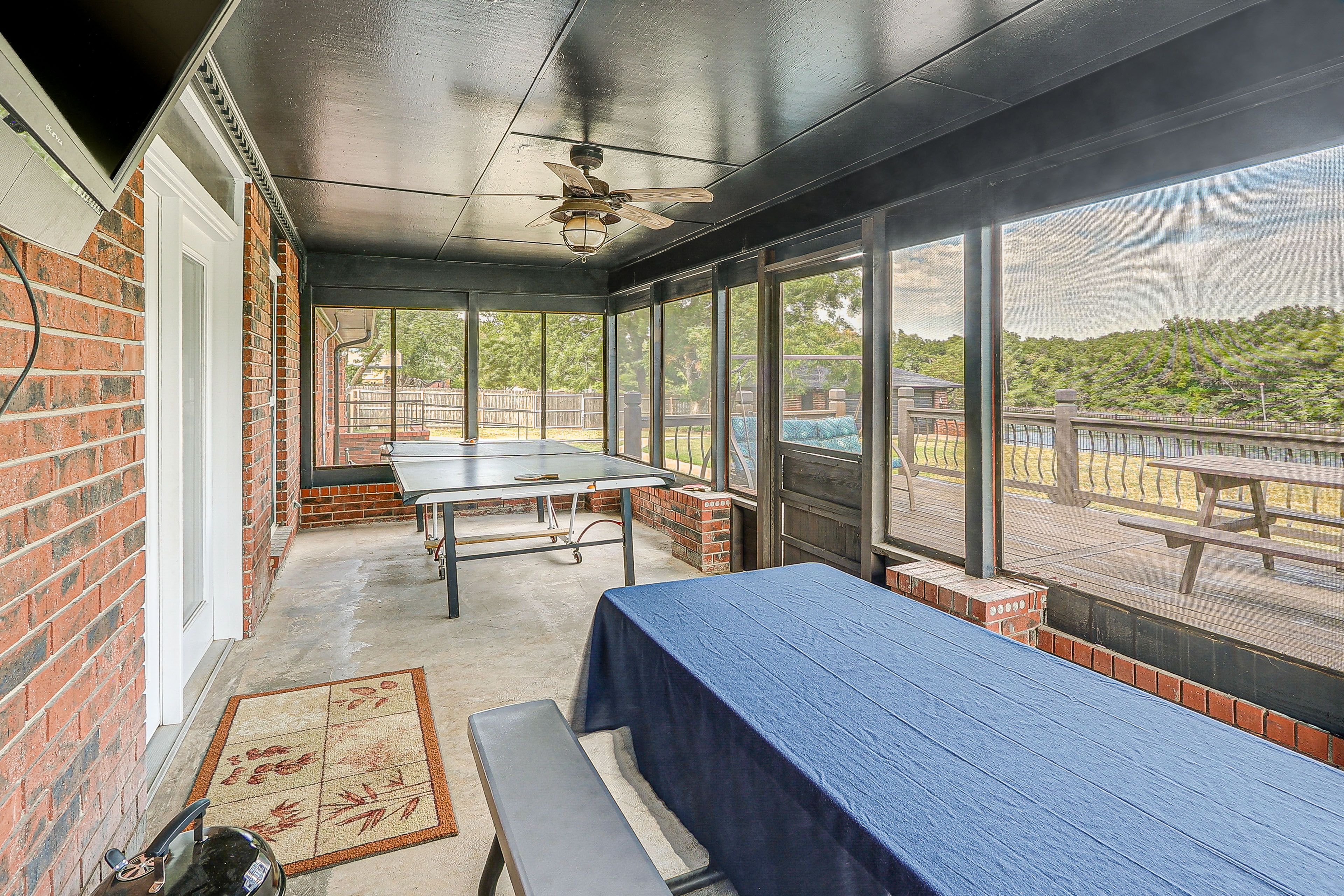 Screened-In Porch | Charcoal Grill