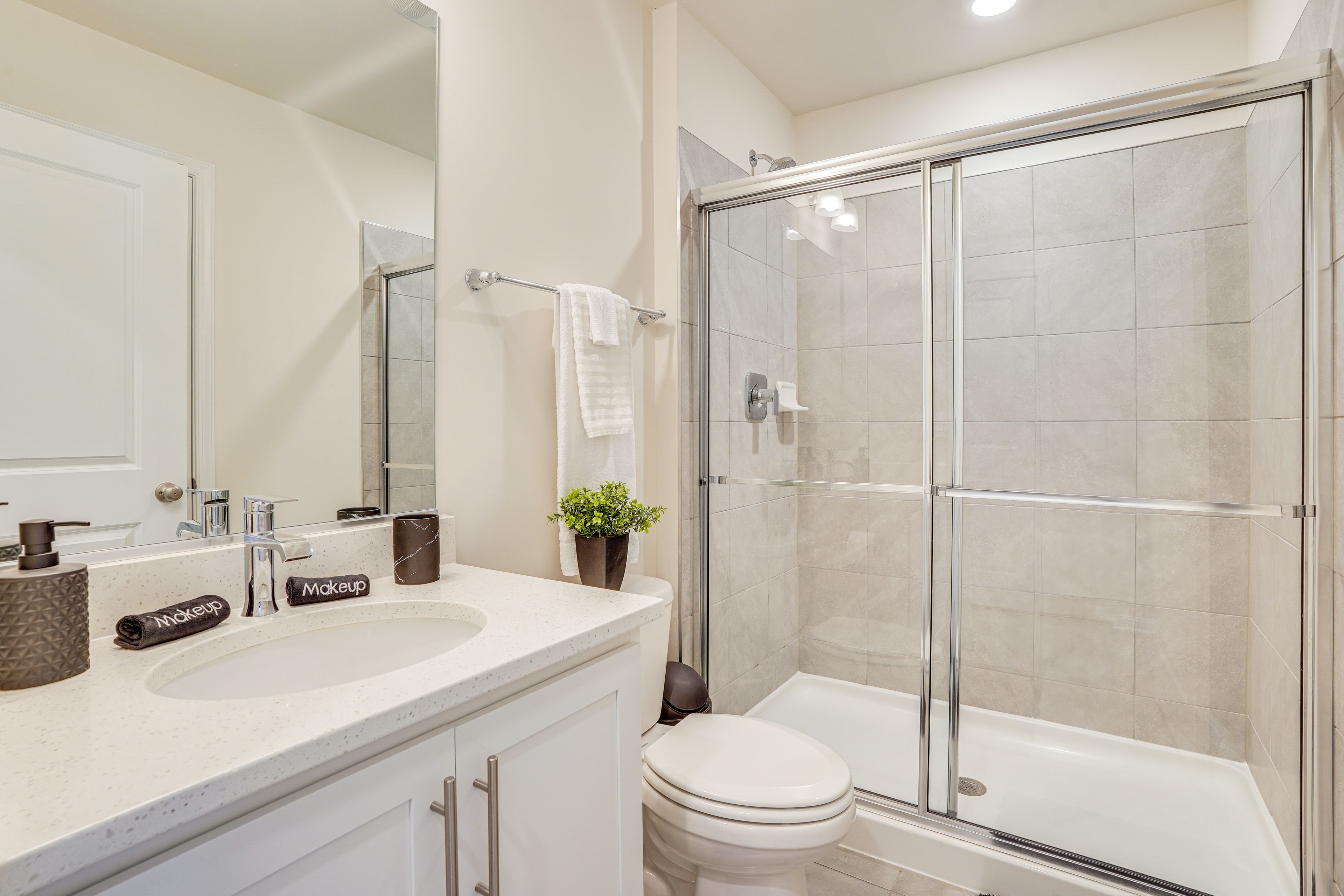Full Bathroom | Lower Level
