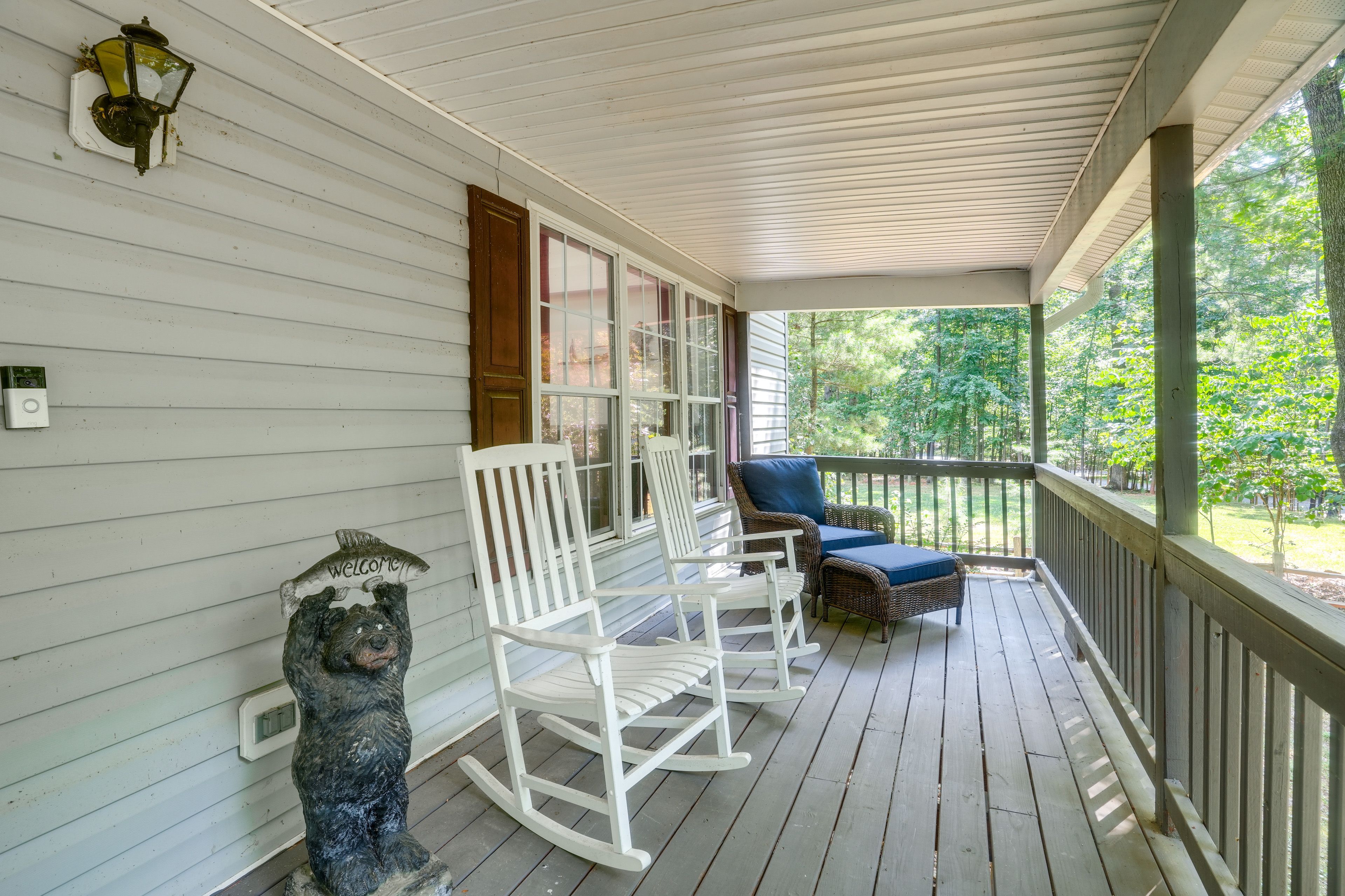 Private Porch | Outdoor Seating
