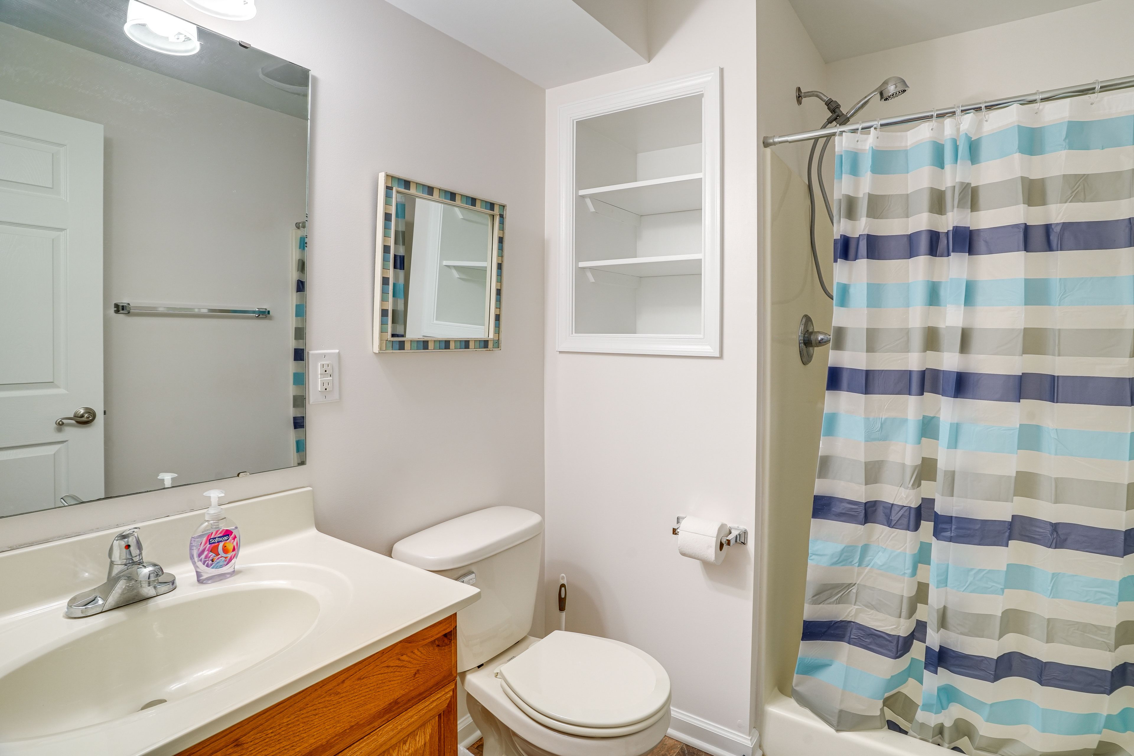 Bathroom | Basement Level
