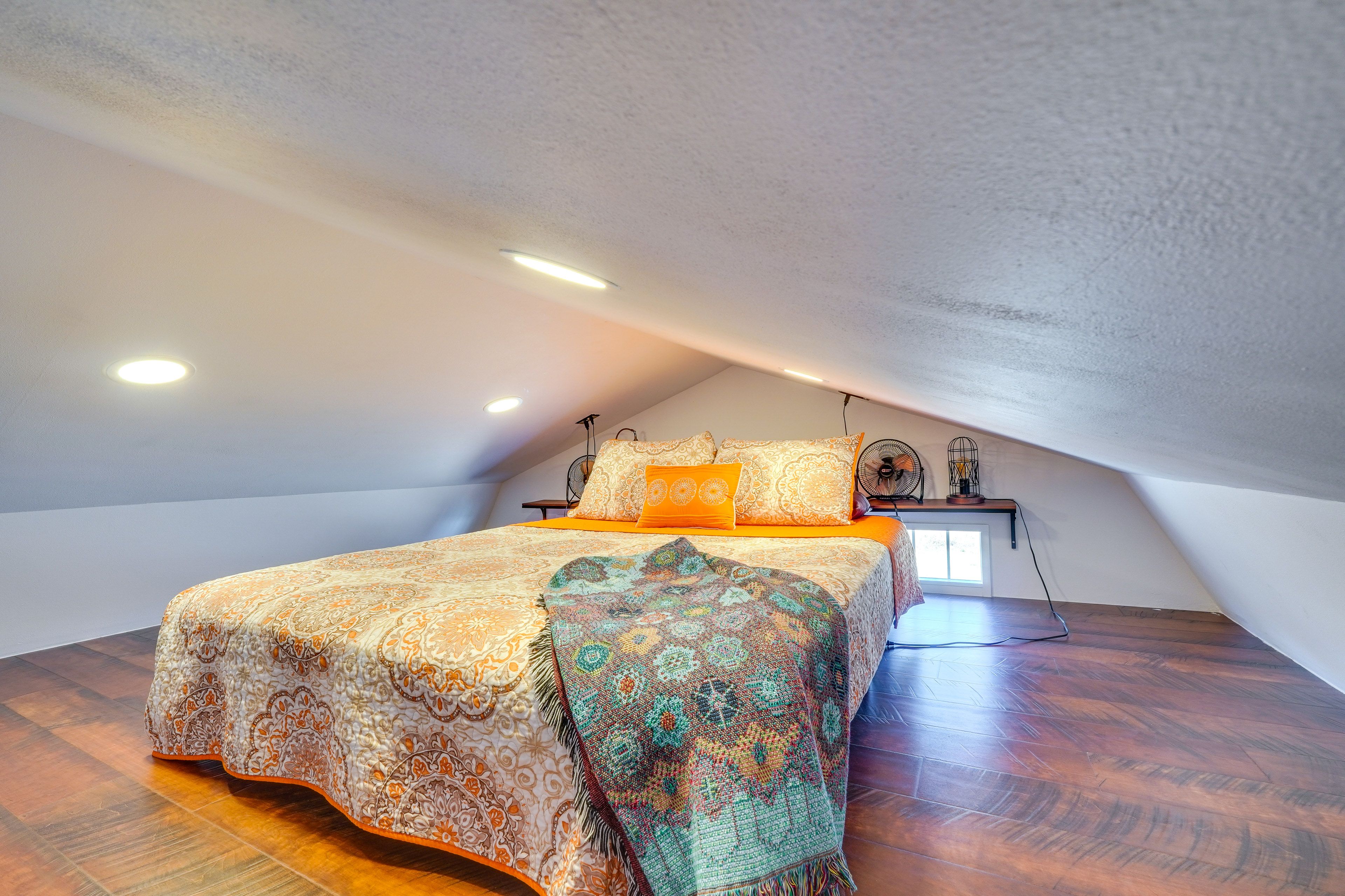 Loft | Queen Mattress | 2nd Floor