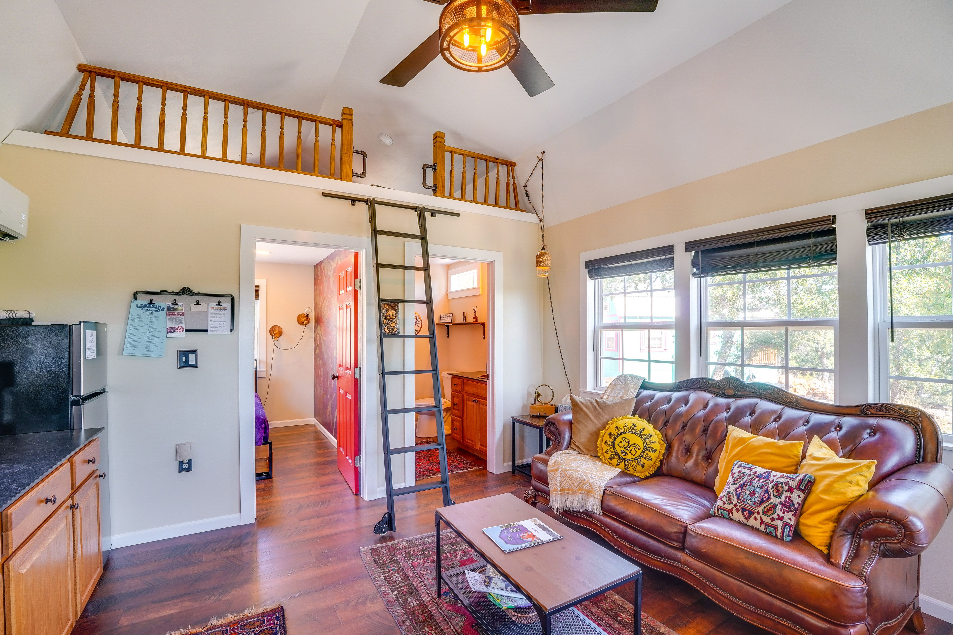 Living Area | Central Air Conditioning/Heat | 1st Floor