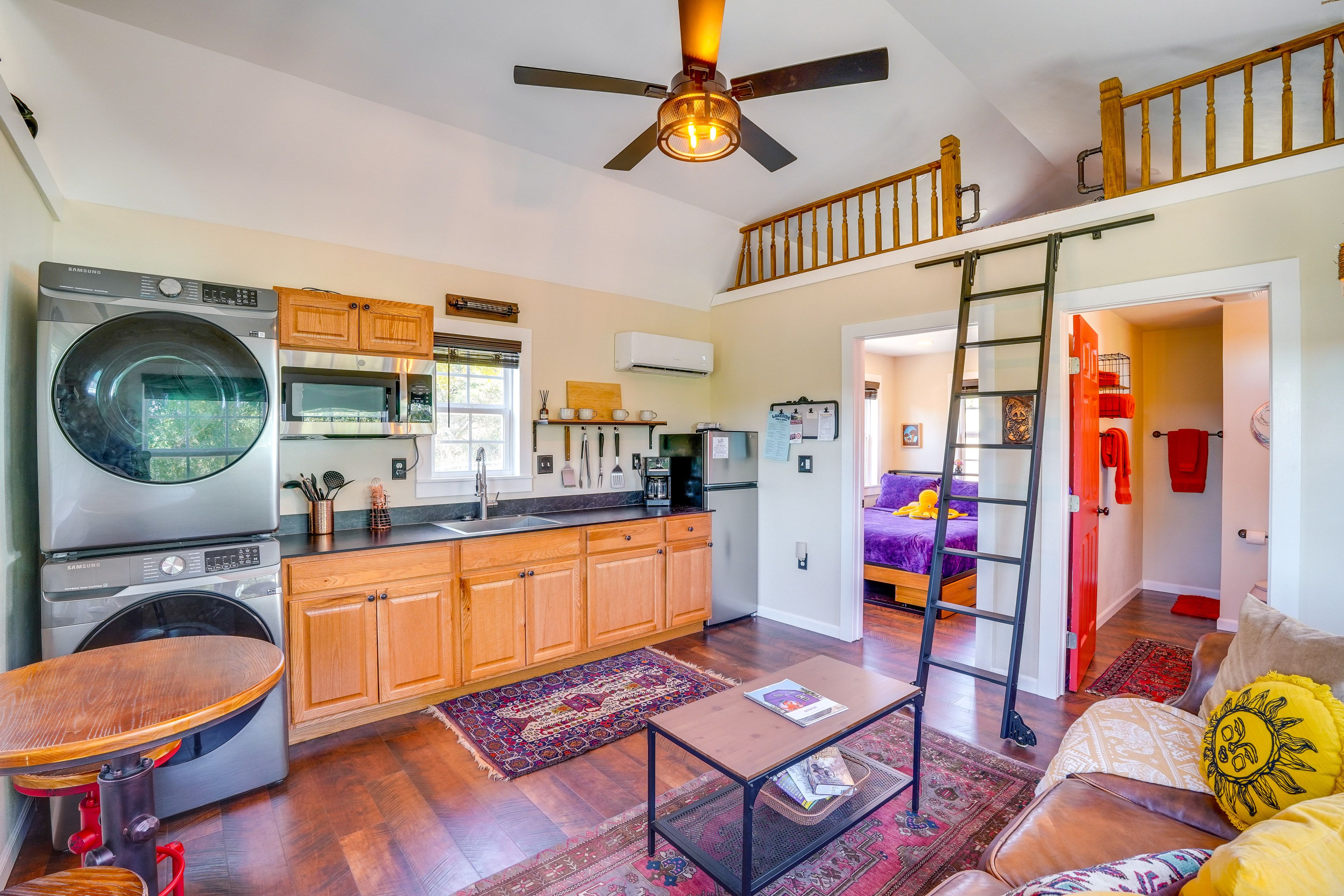 Kitchenette | Washer/Dryer | Flat-Screen TV | Free WiFi