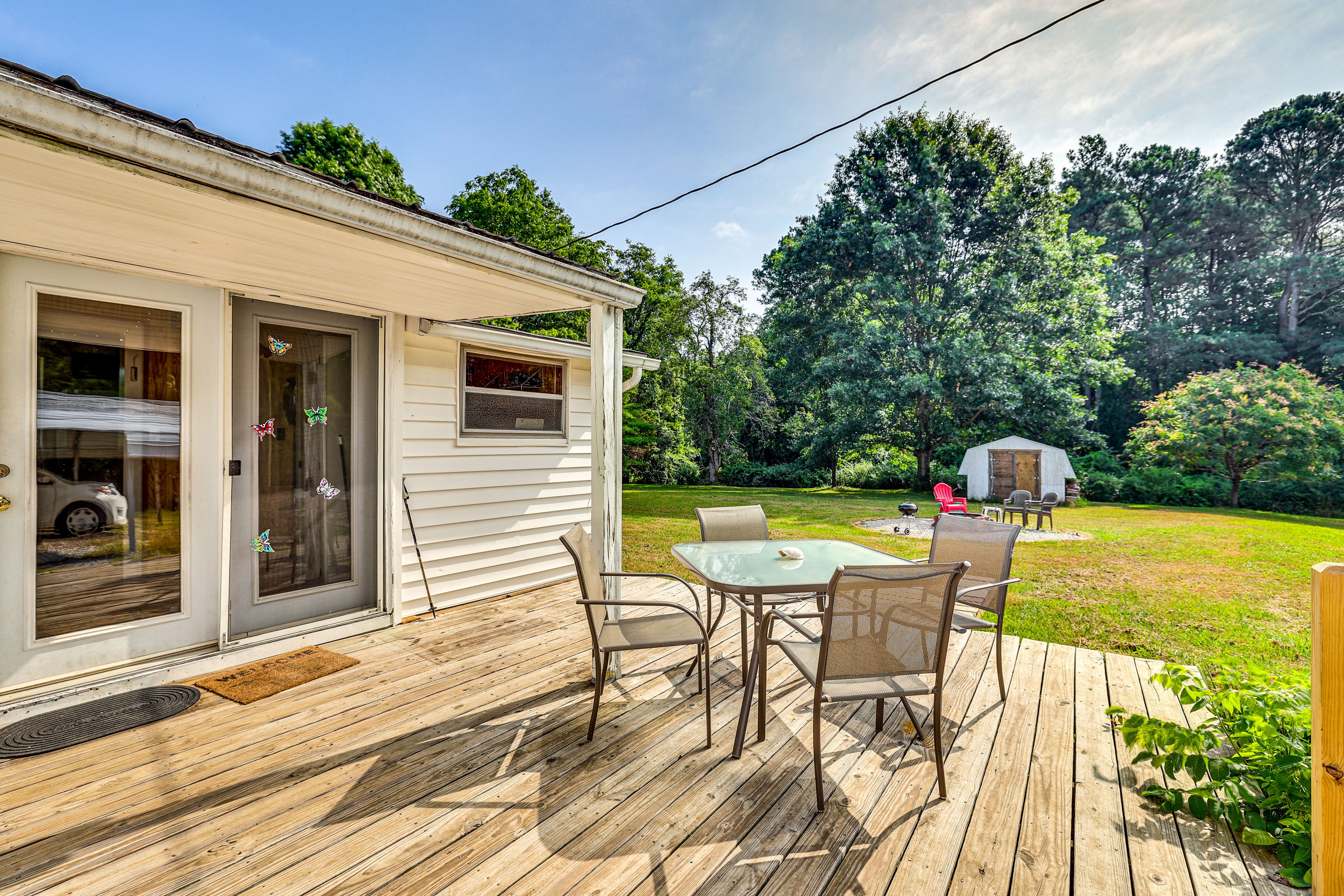 Deck | Outdoor Dining Area