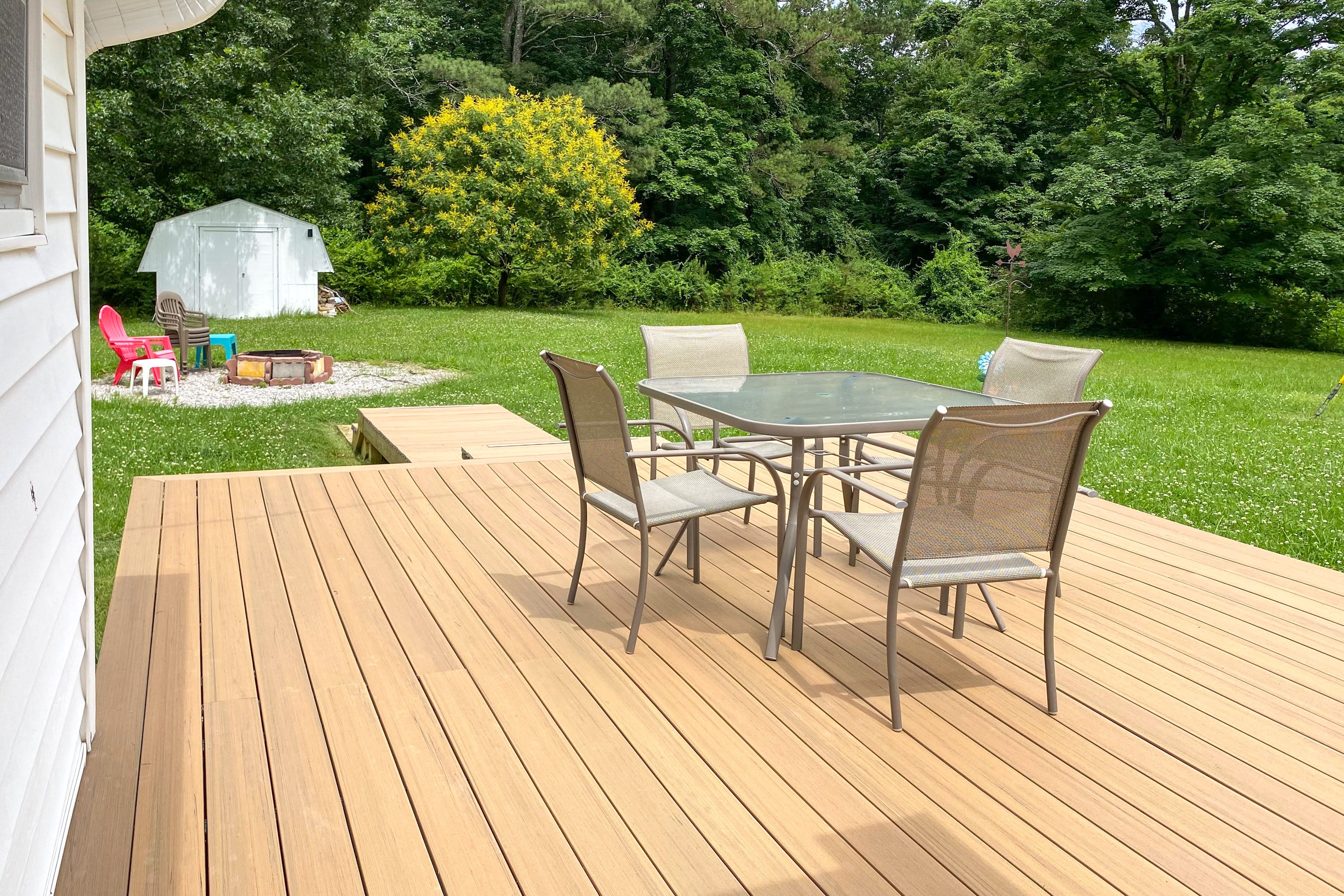 Deck | Outdoor Dining Area