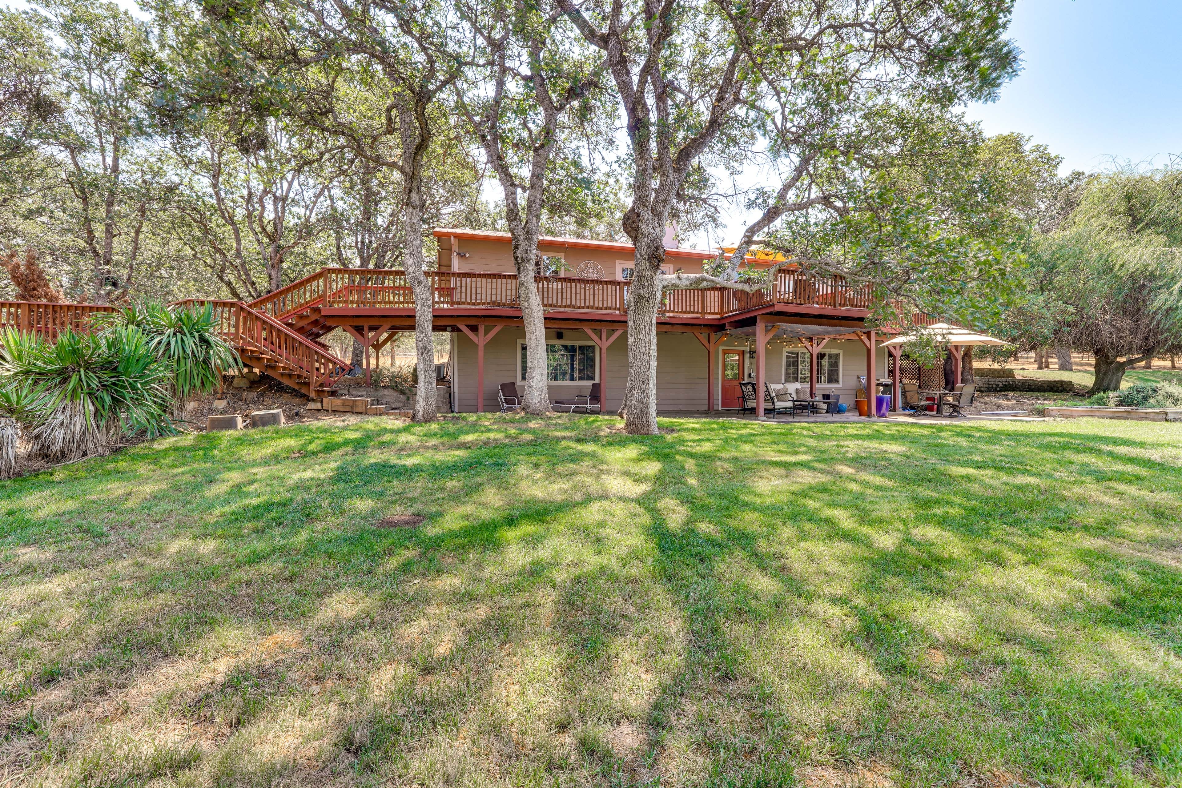 House Exterior | Private Yard