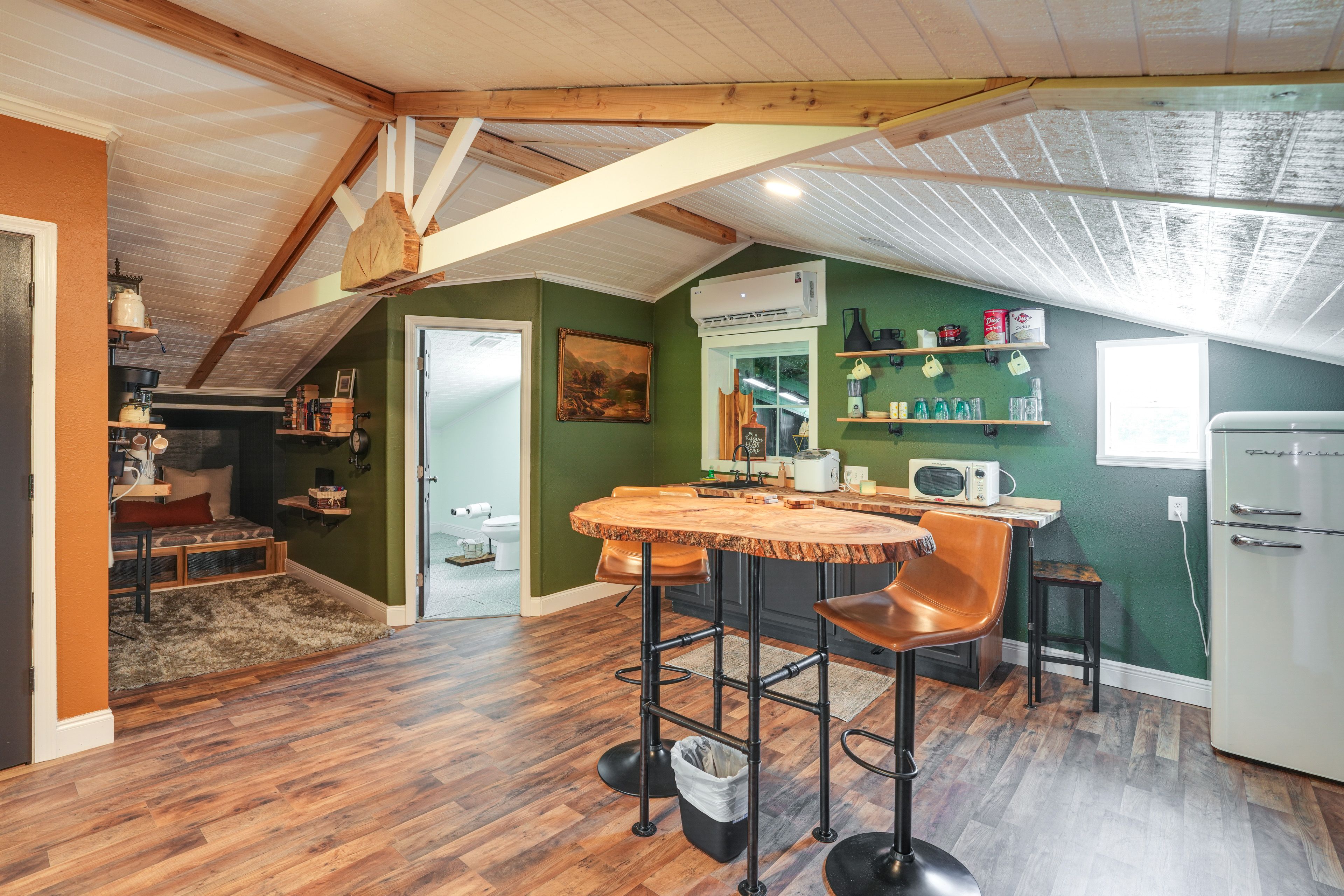 Dining Area/Kitchenette | Main Level | Hot Plate | Drip Coffee Maker