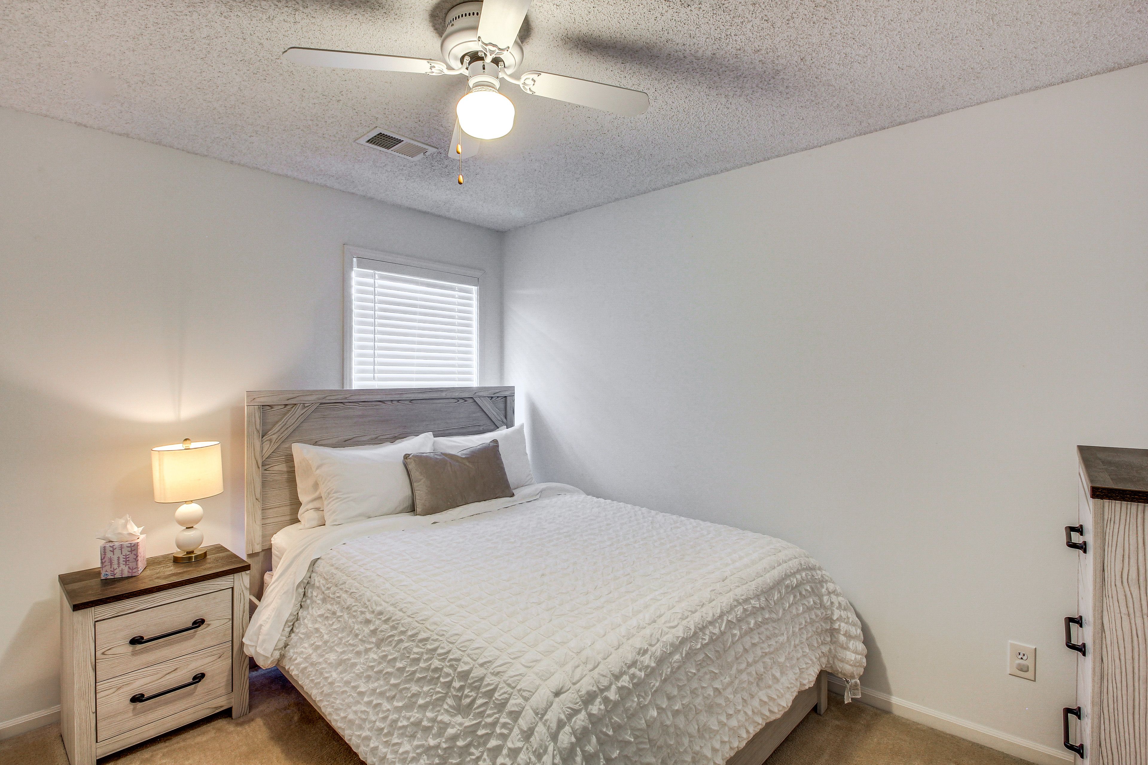 Bedroom 3 | 2nd Floor | Queen Bed