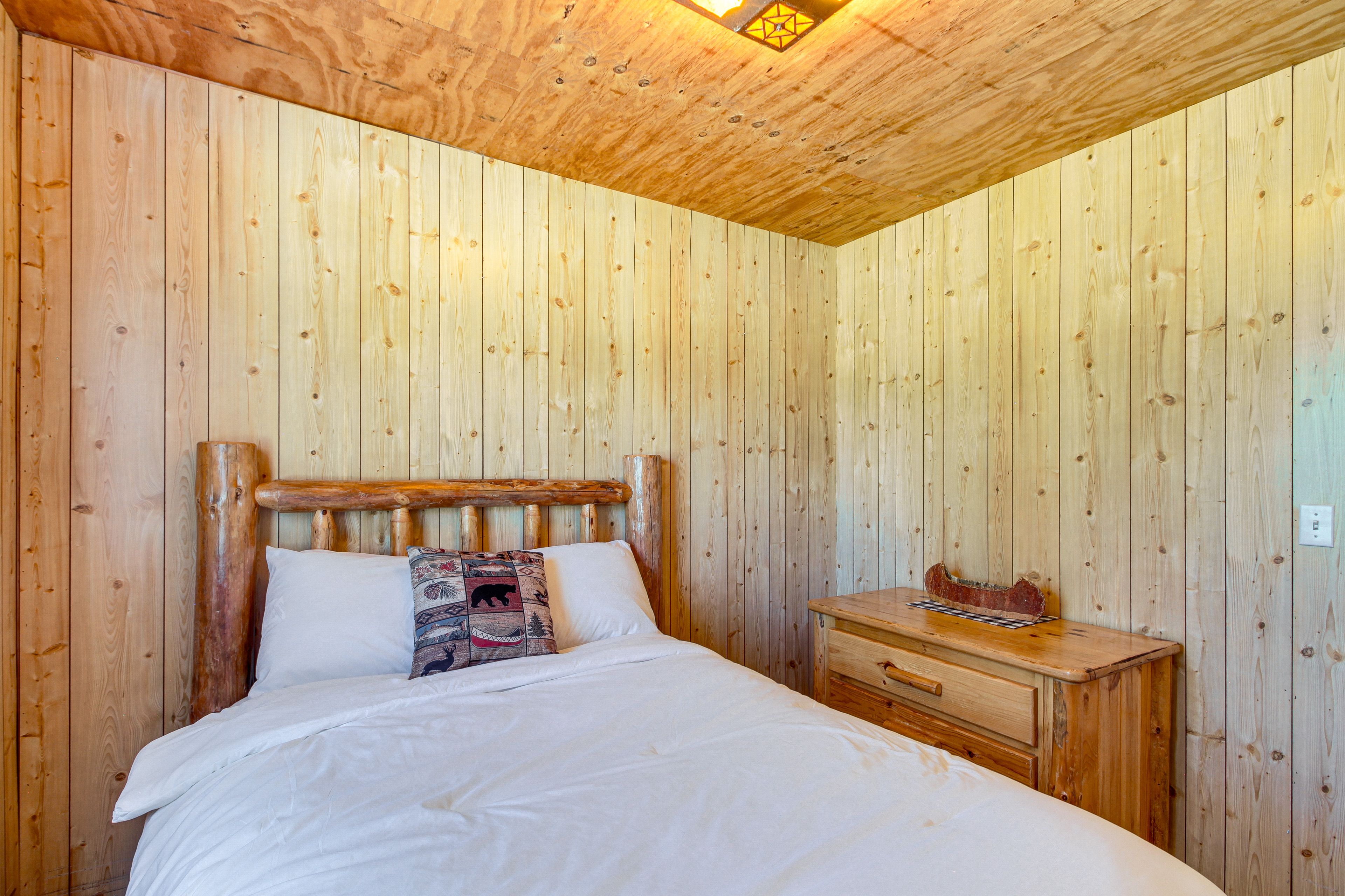 Bedroom 2 | Full Bed