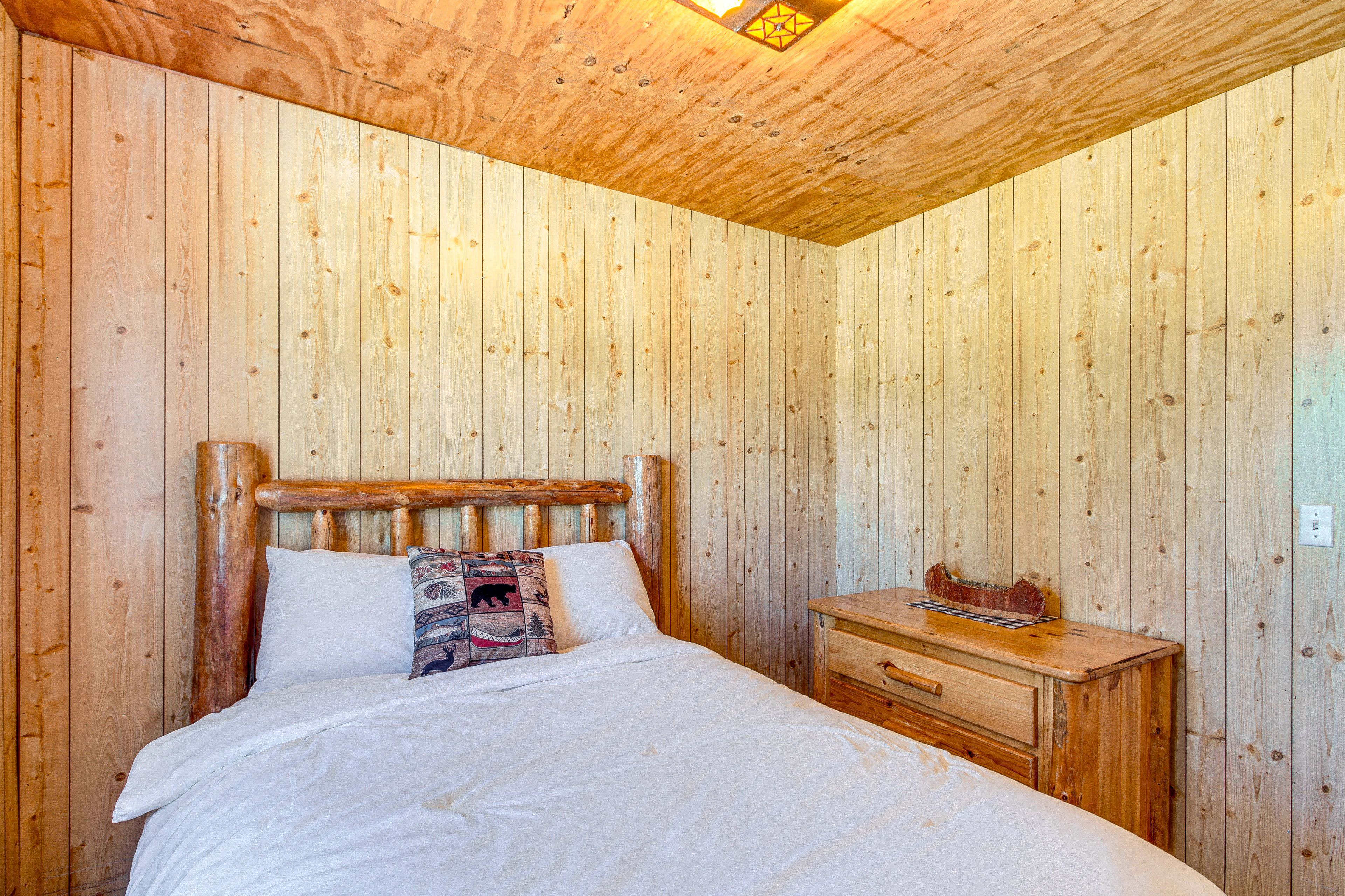 Bedroom 2 | Full Bed