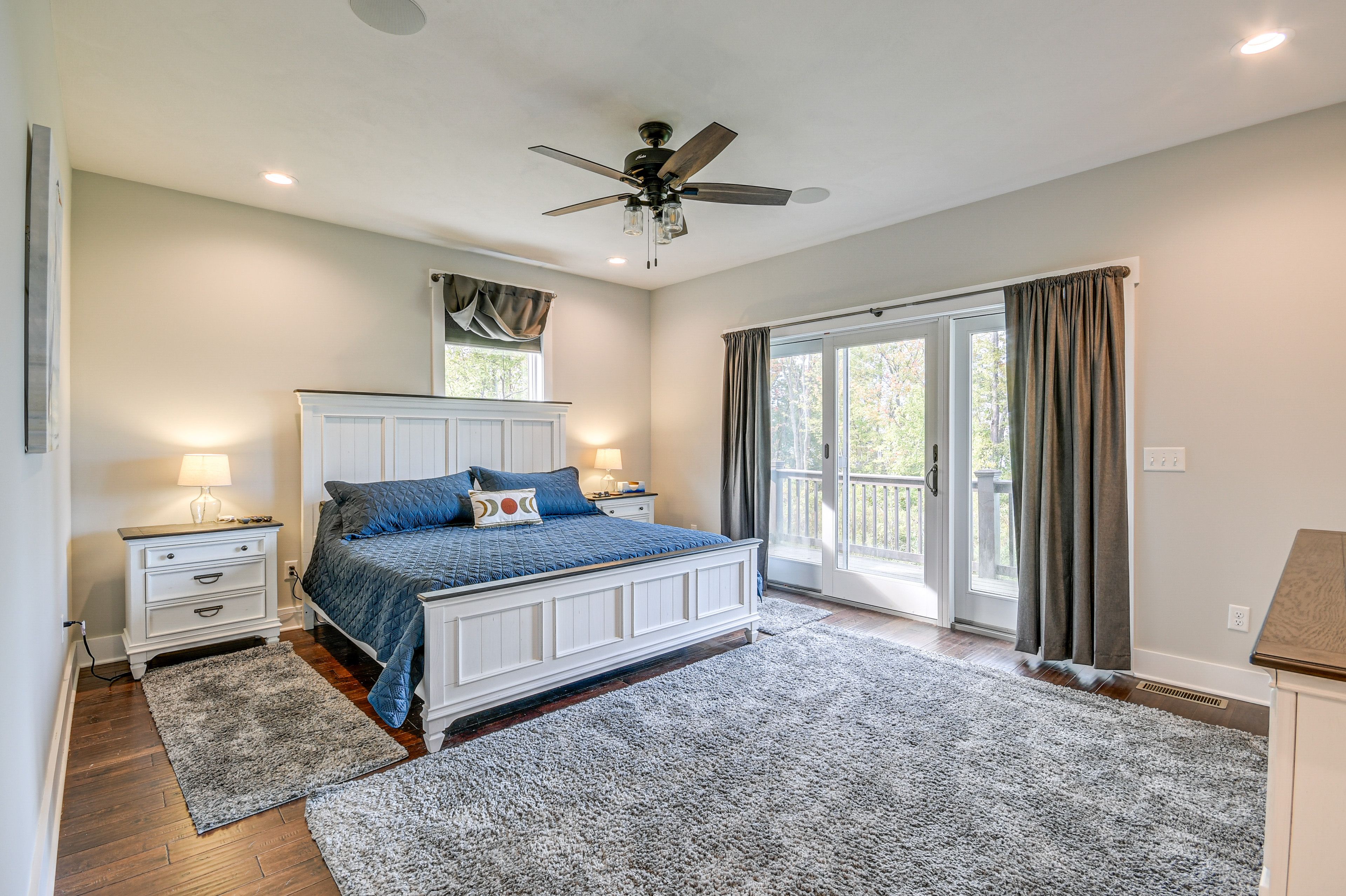 Bedroom 1 | Main Level | King Bed | Linens Provided