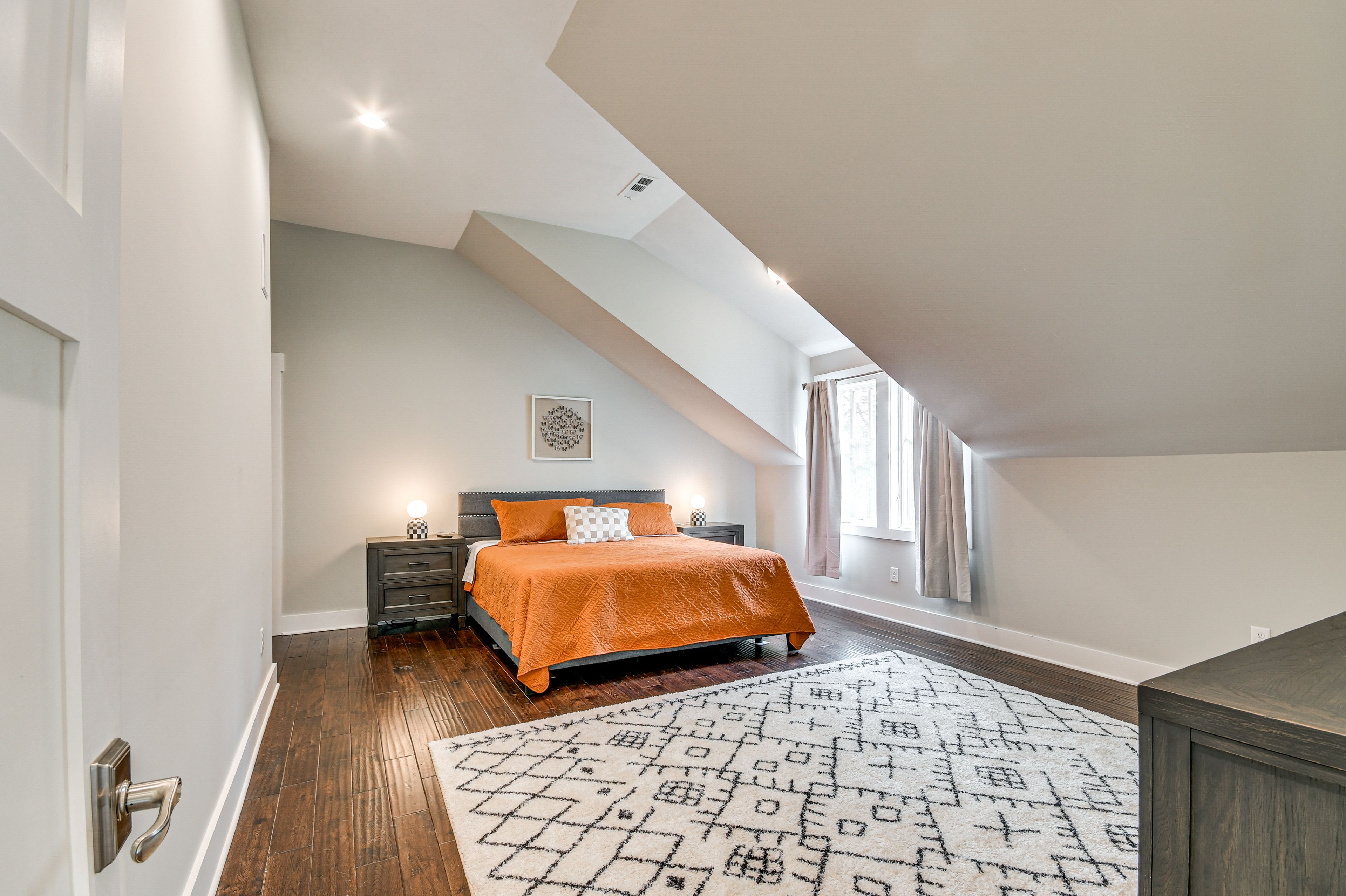 Bedroom 2 | Upper Level | King Bed | Linens Provided