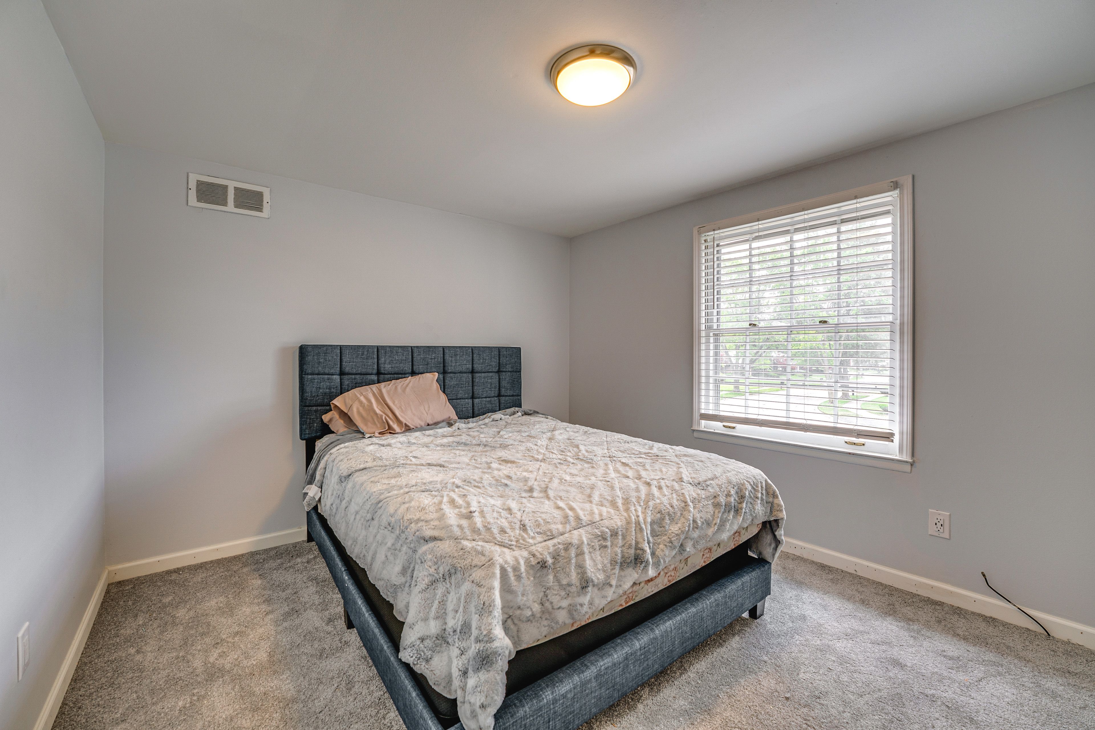 Bedroom 4 | Queen Bed | 2nd Floor