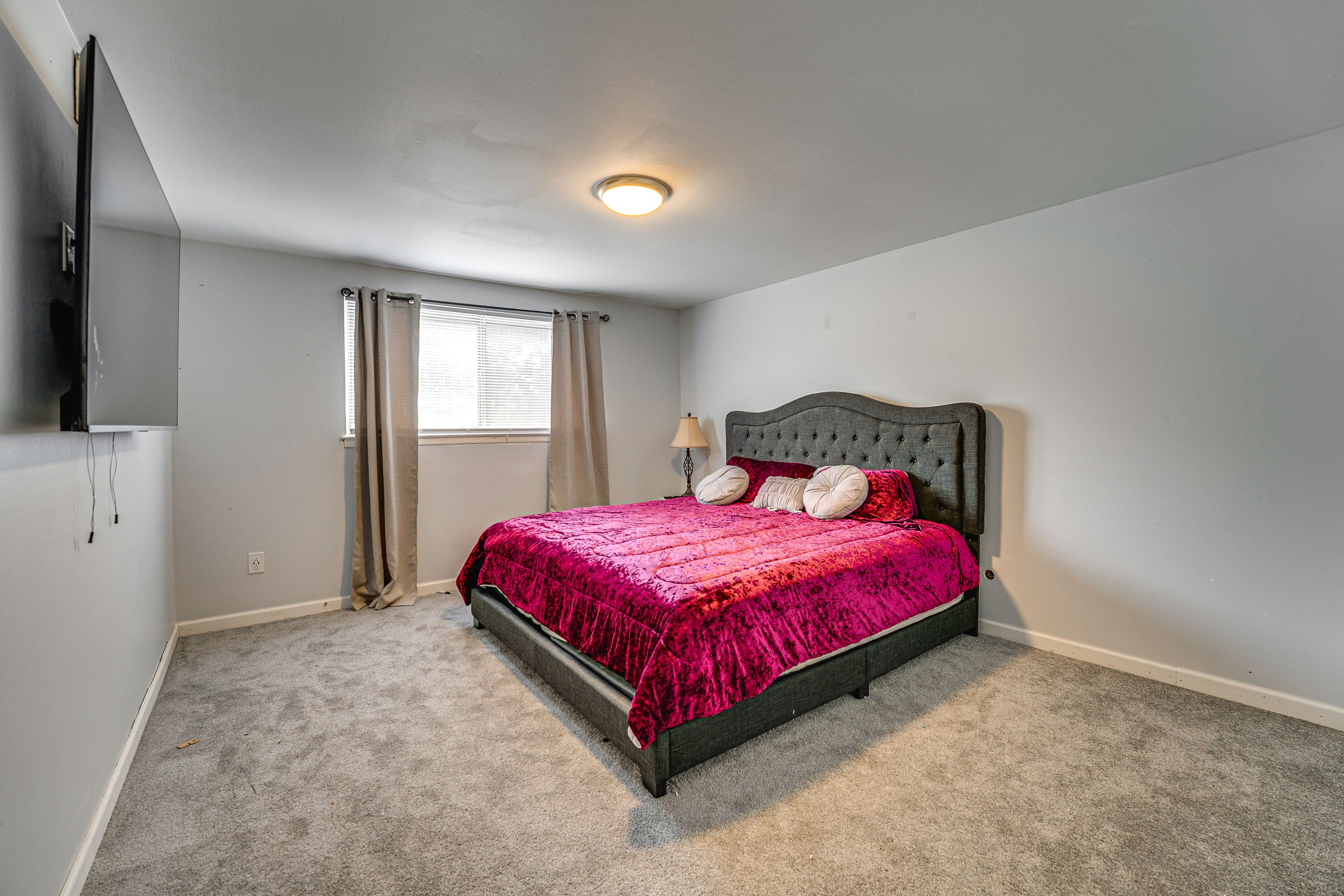 Bedroom 3 | King Bed | 2nd Floor