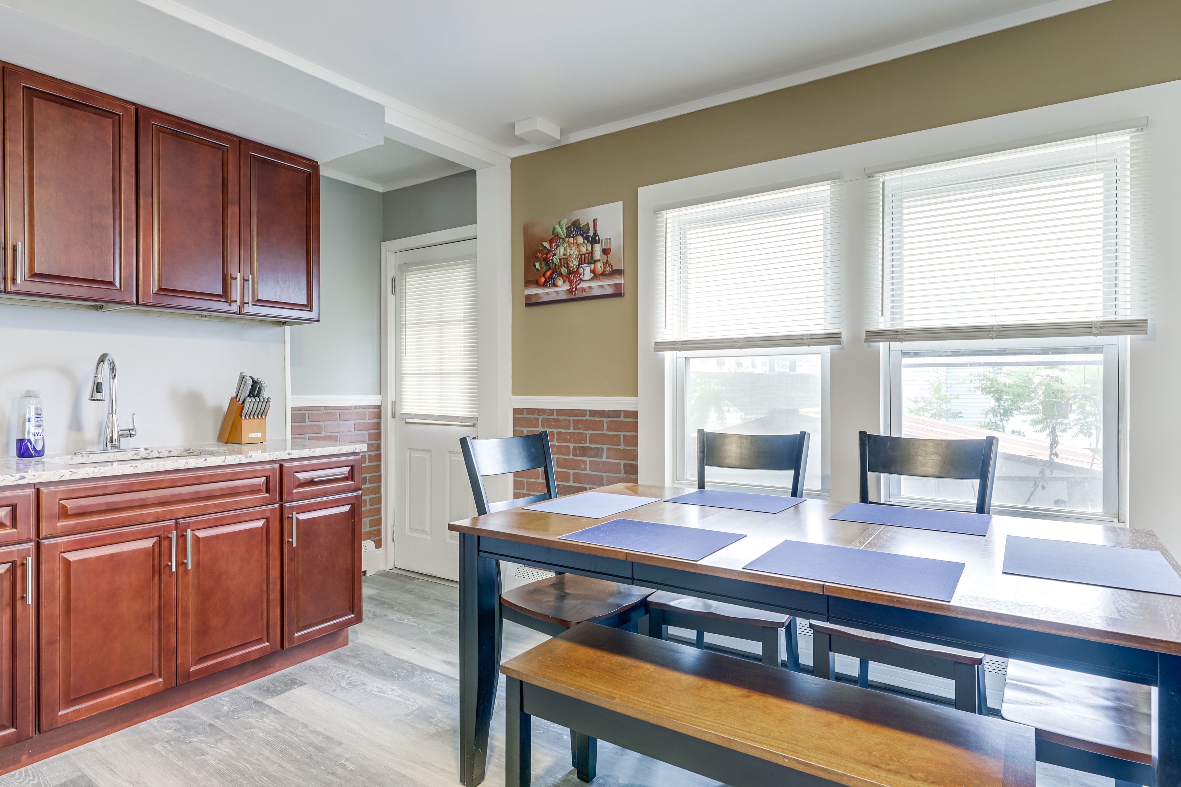 Dining Area | Dishware & Flatware Provided | Central A/C & Heat | 1st Floor