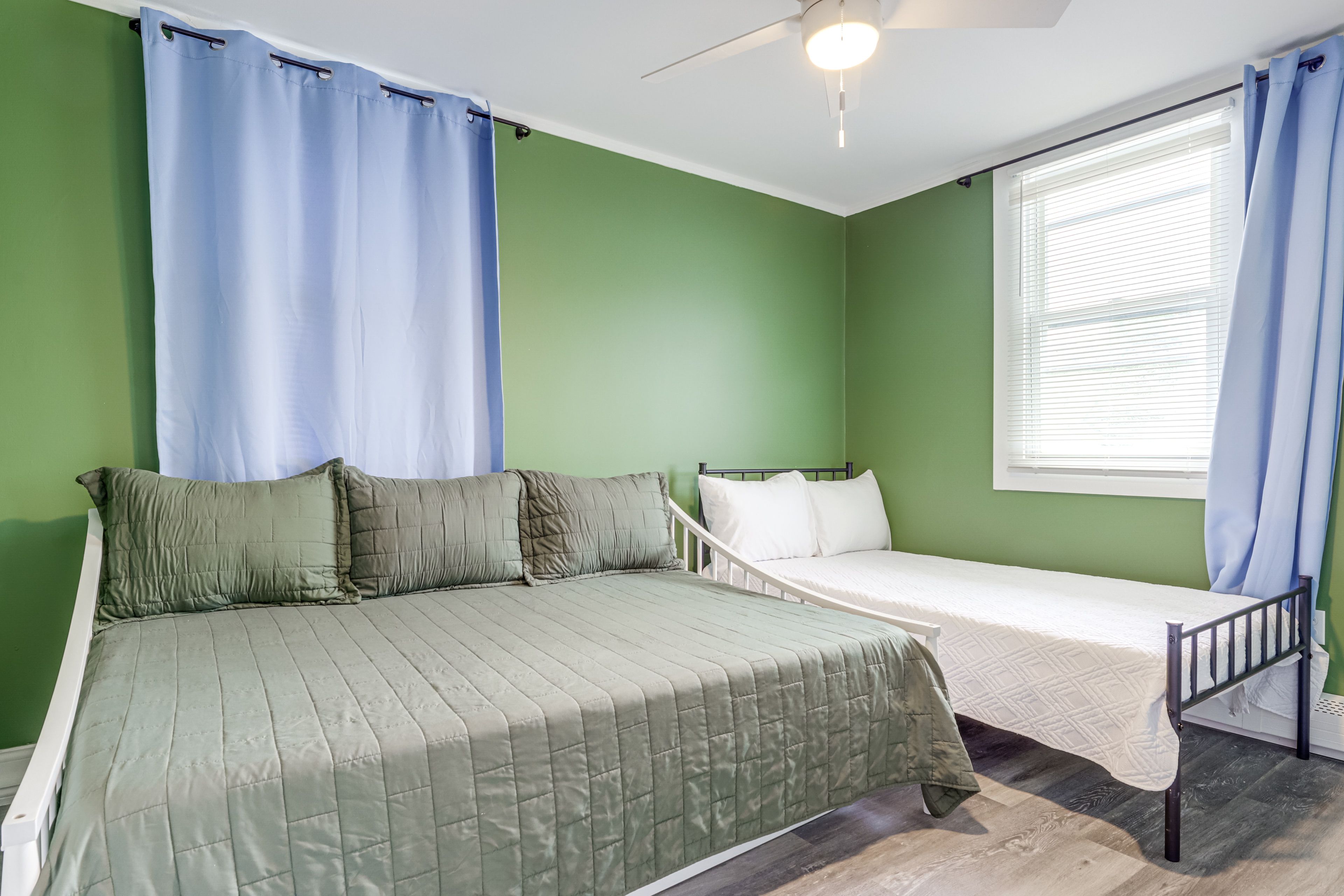 Bedroom 2 | Twin Bed | Full Daybed w/ Twin Trundle | 2nd Floor