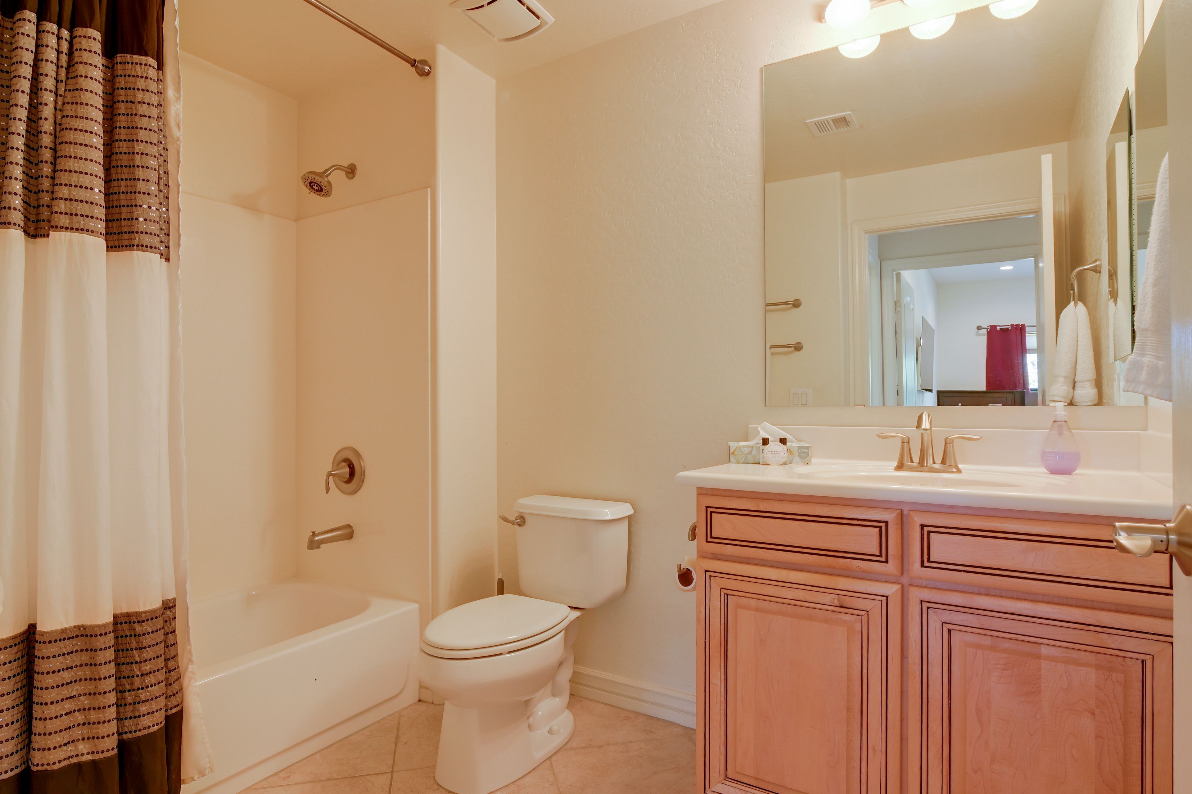 Full Bathroom