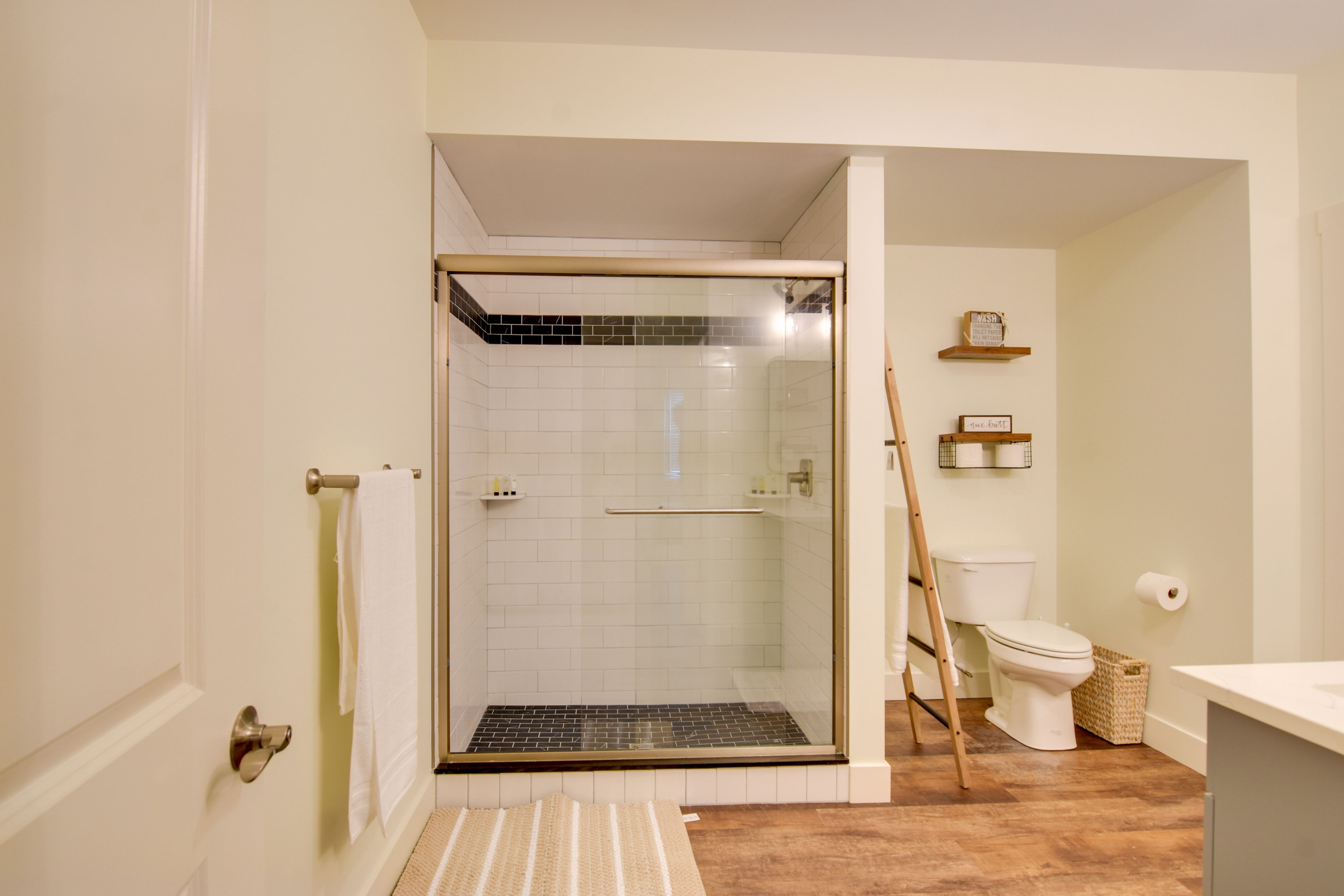 En-Suite Bathroom | Double Sinks