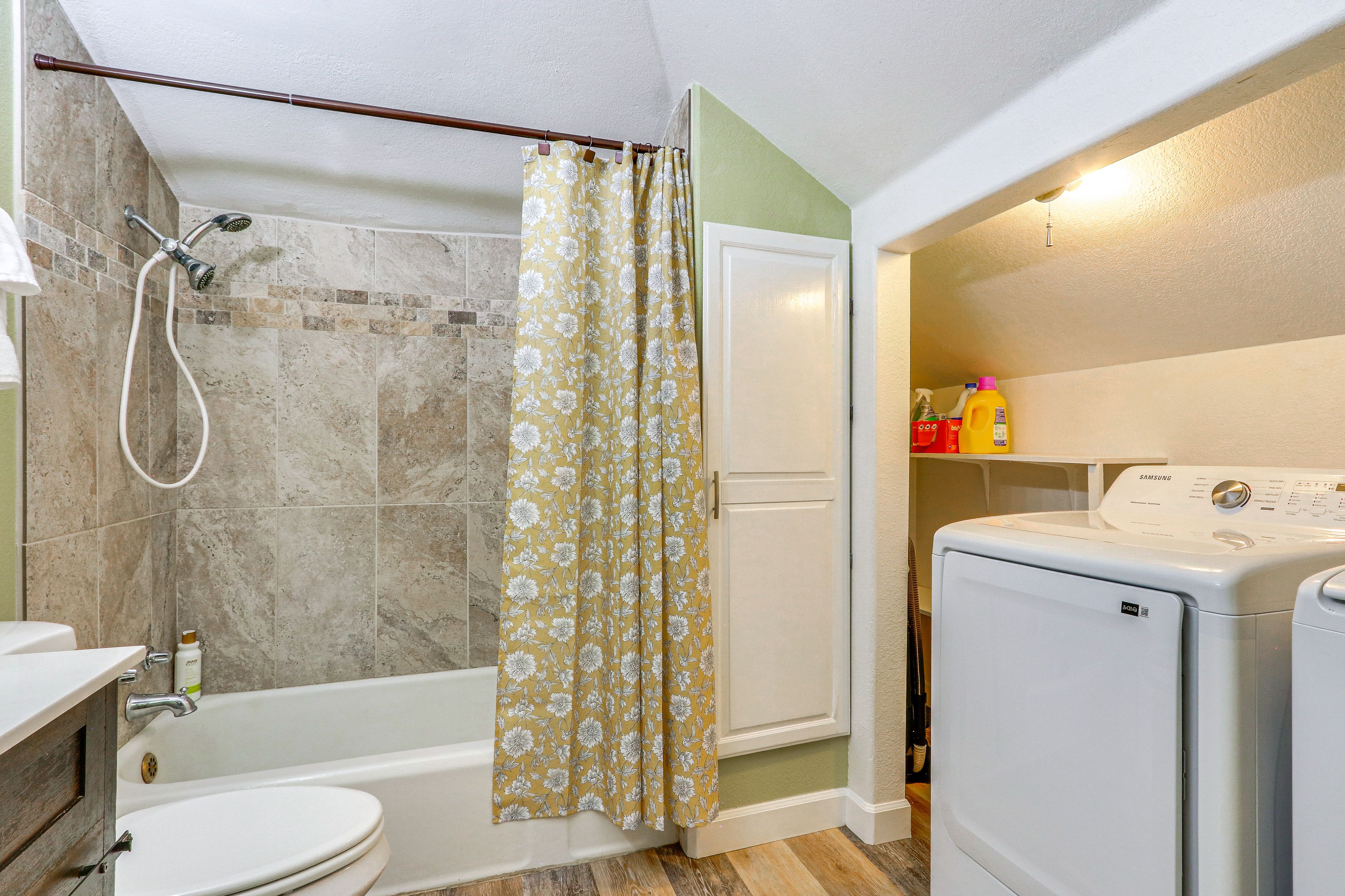Bathroom | In-Home Laundry | Complimentary Toiletries | 1st Floor