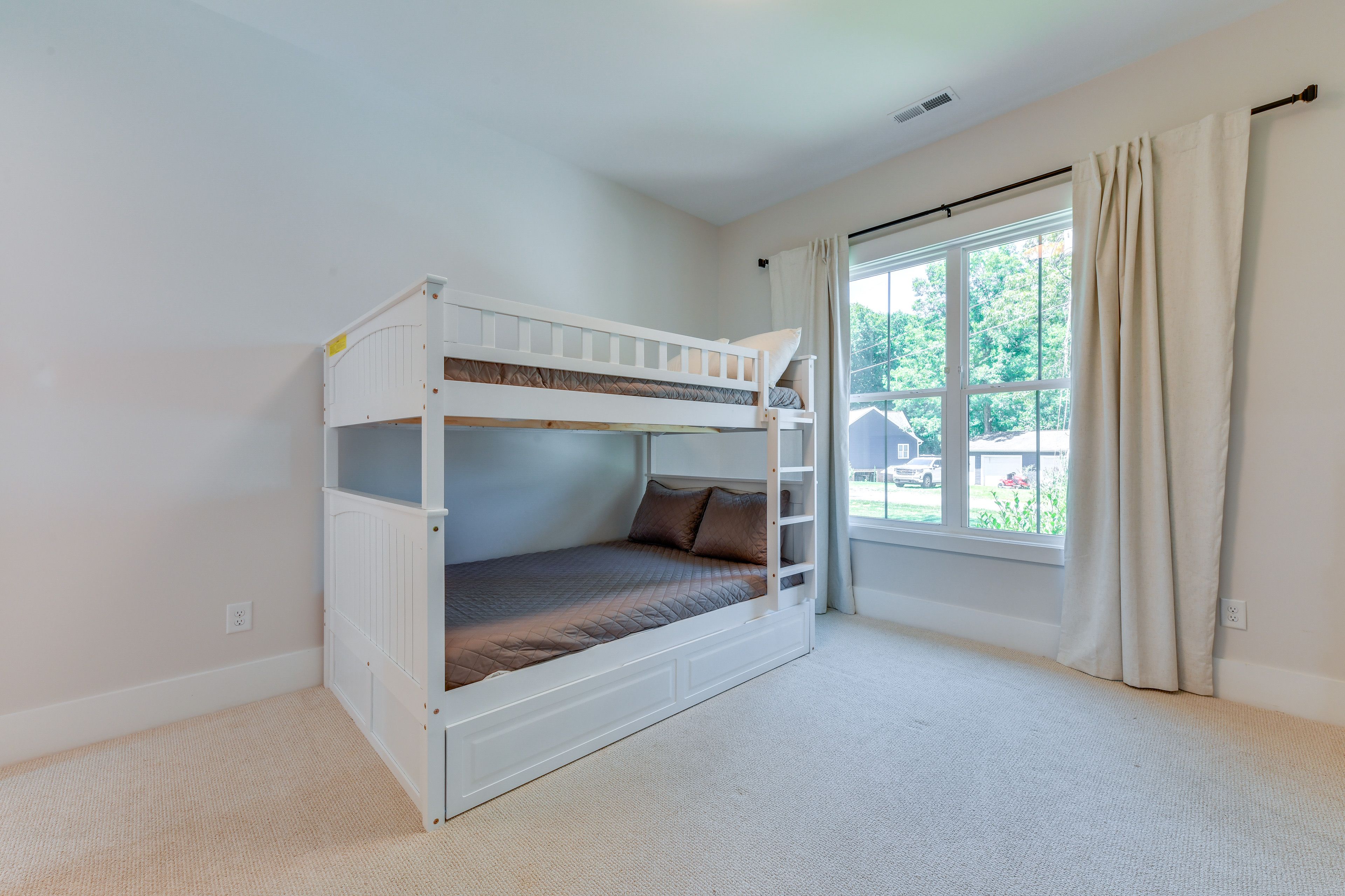 Bedroom 3 | Full Bunk Bed w/ Twin Trundle | 1st Floor
