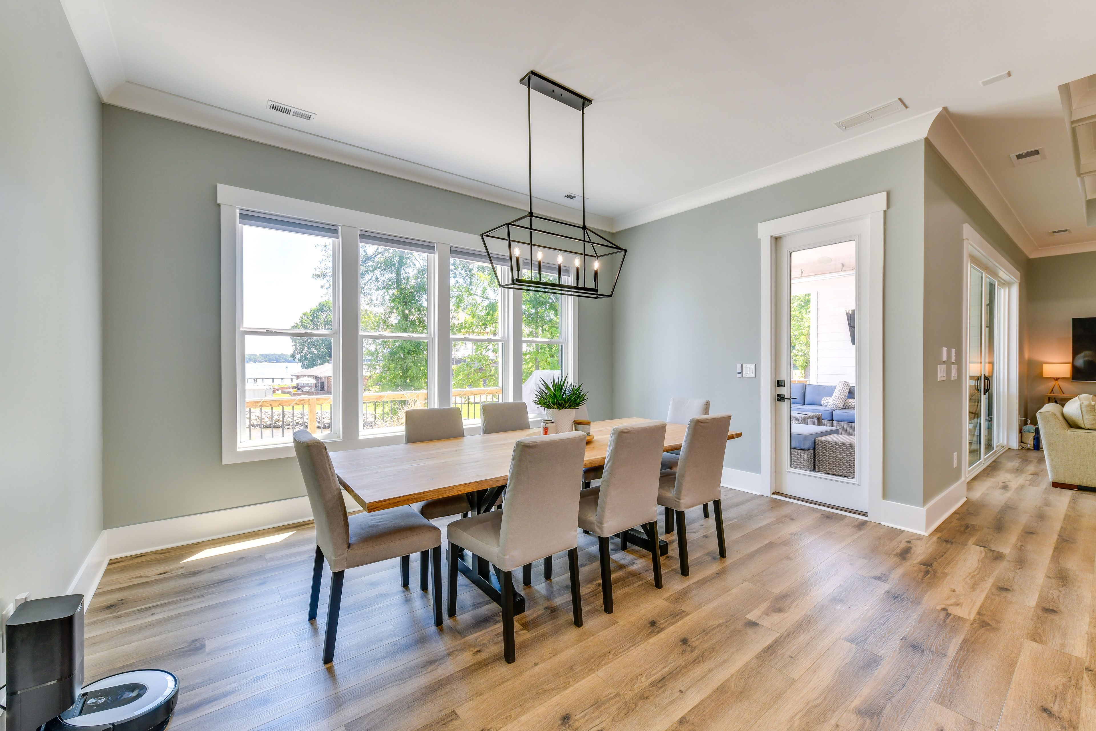 Dining Area | 1st Floor | Dishware/Flatware | Trash Bags/Paper Towels