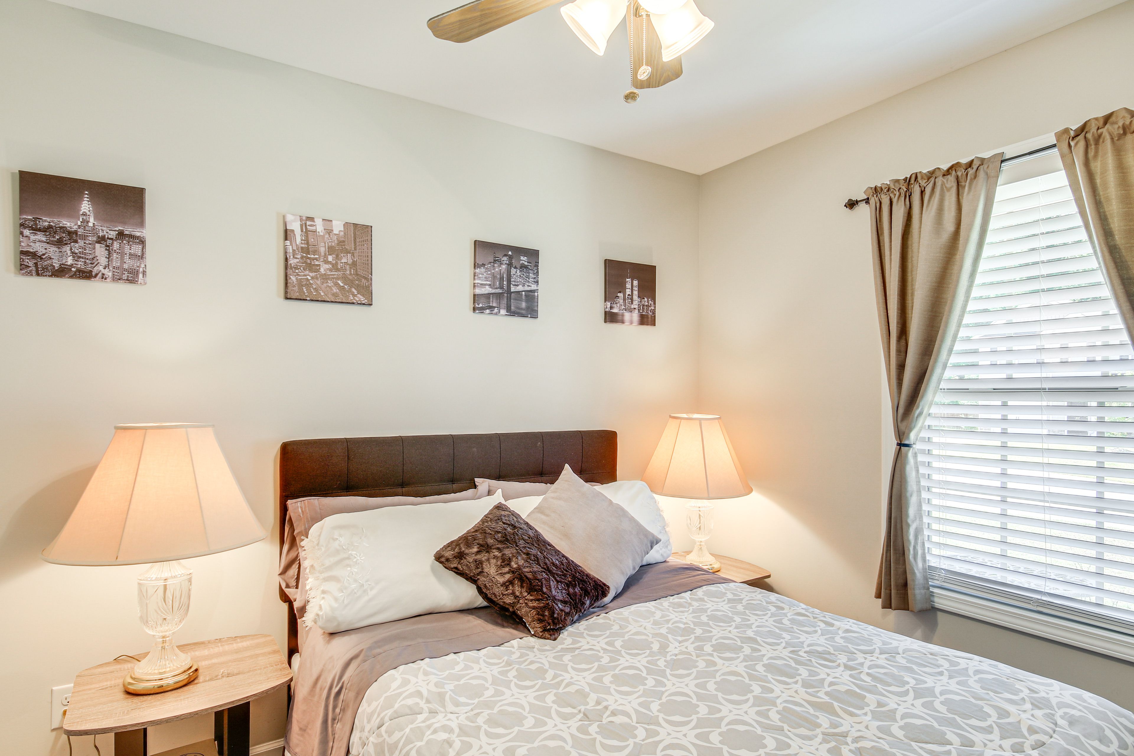 Bedroom 5 | Full Bed | 1st Floor