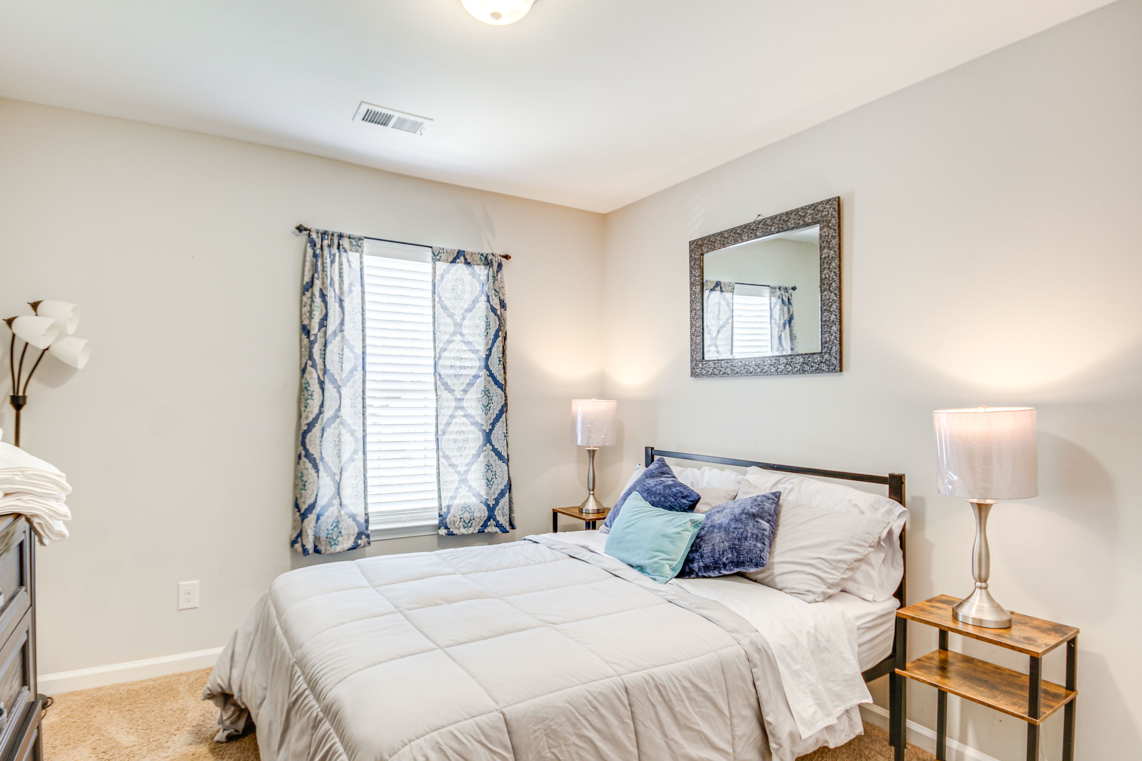 Bedroom 4 | Full Bed | 2nd Floor