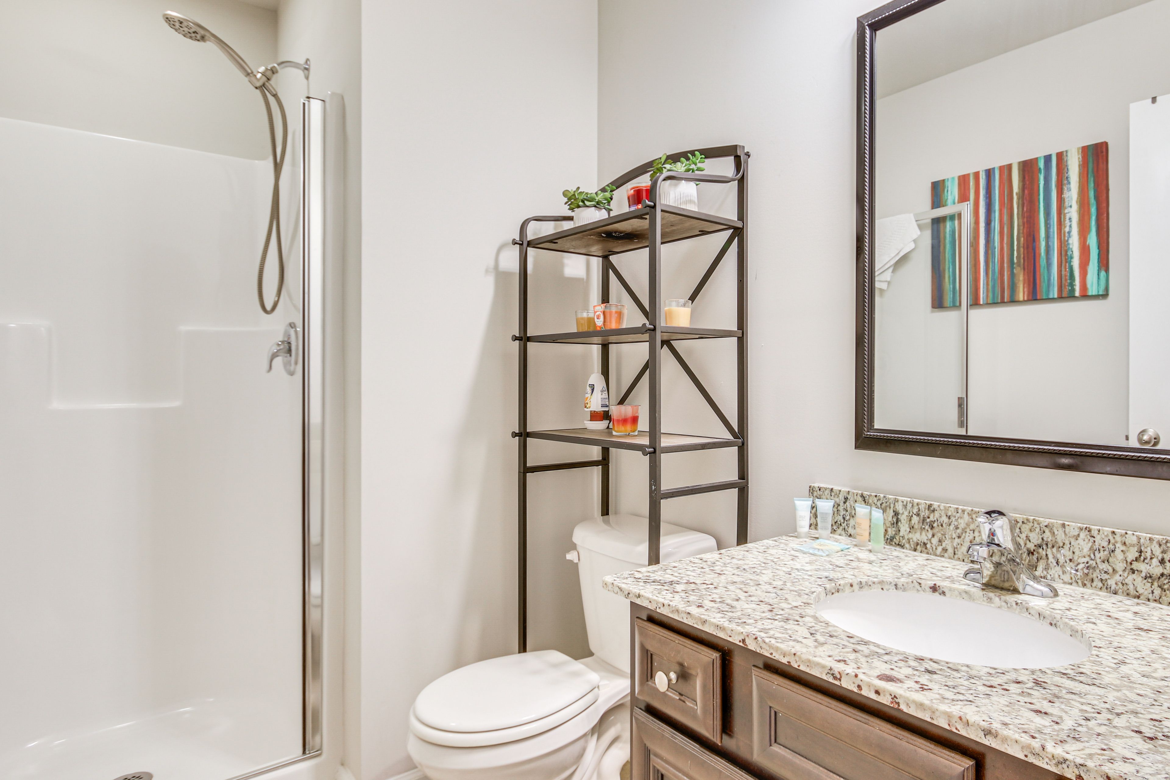 Full Bath | 1st Floor