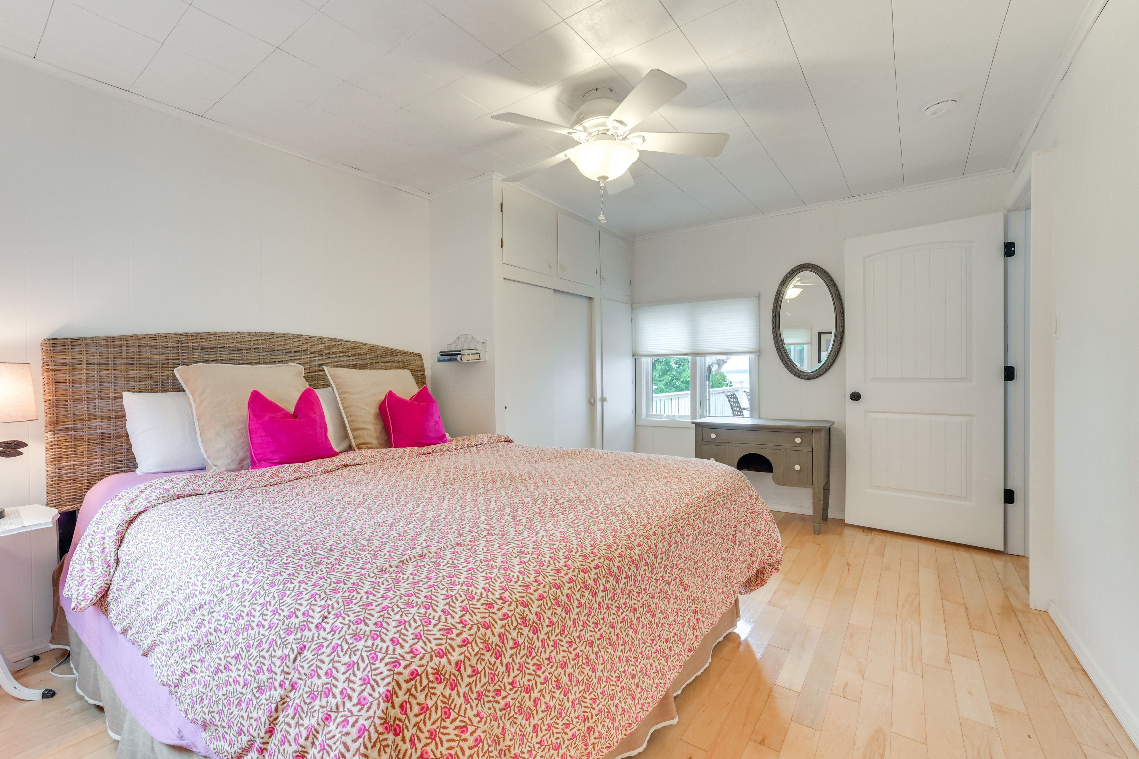 Bedroom 1 | King Bed | Linens Provided | Main Level