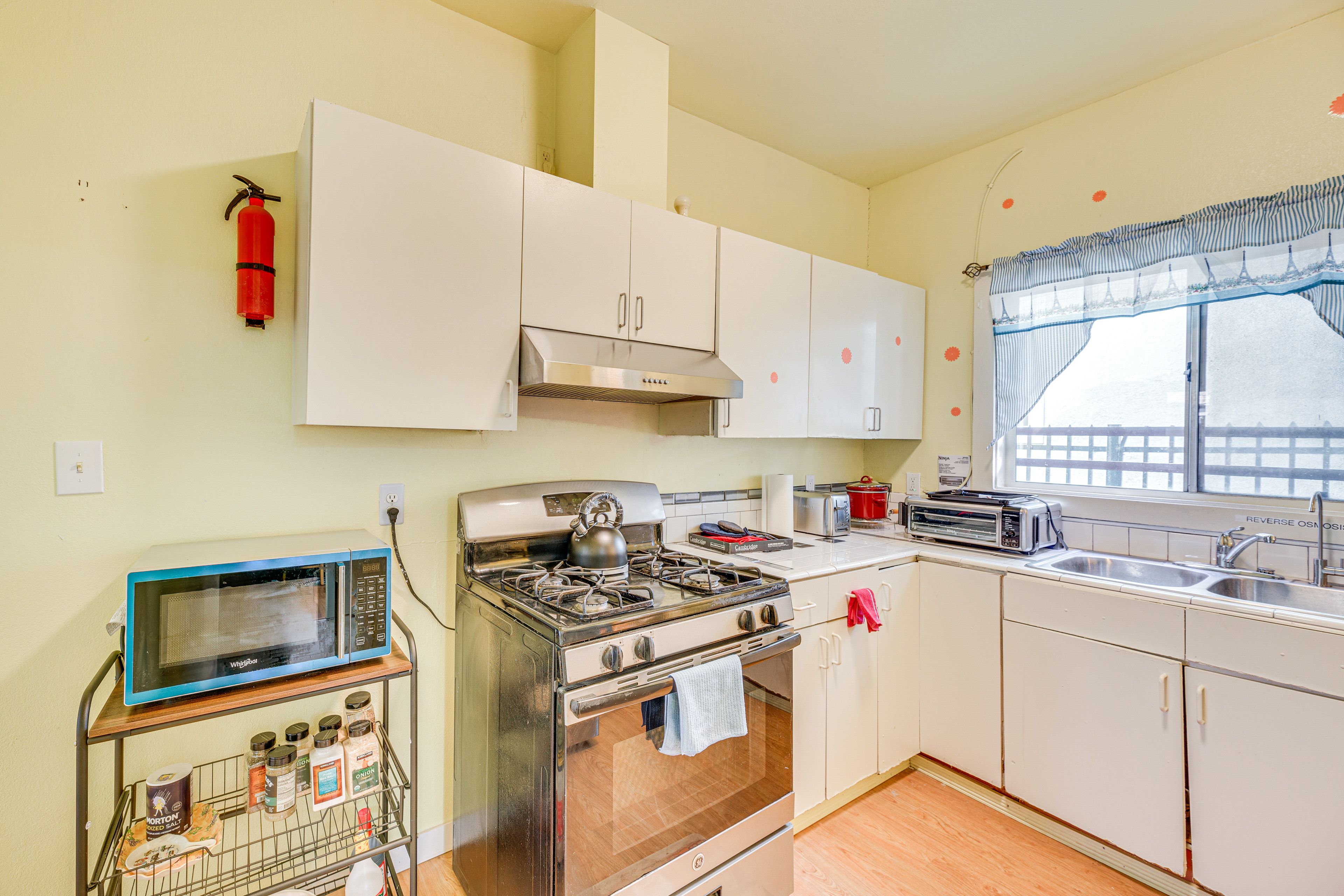 Kitchen | Toaster | Rice Cooker | Air Fryer | Slow Cooker | Spices