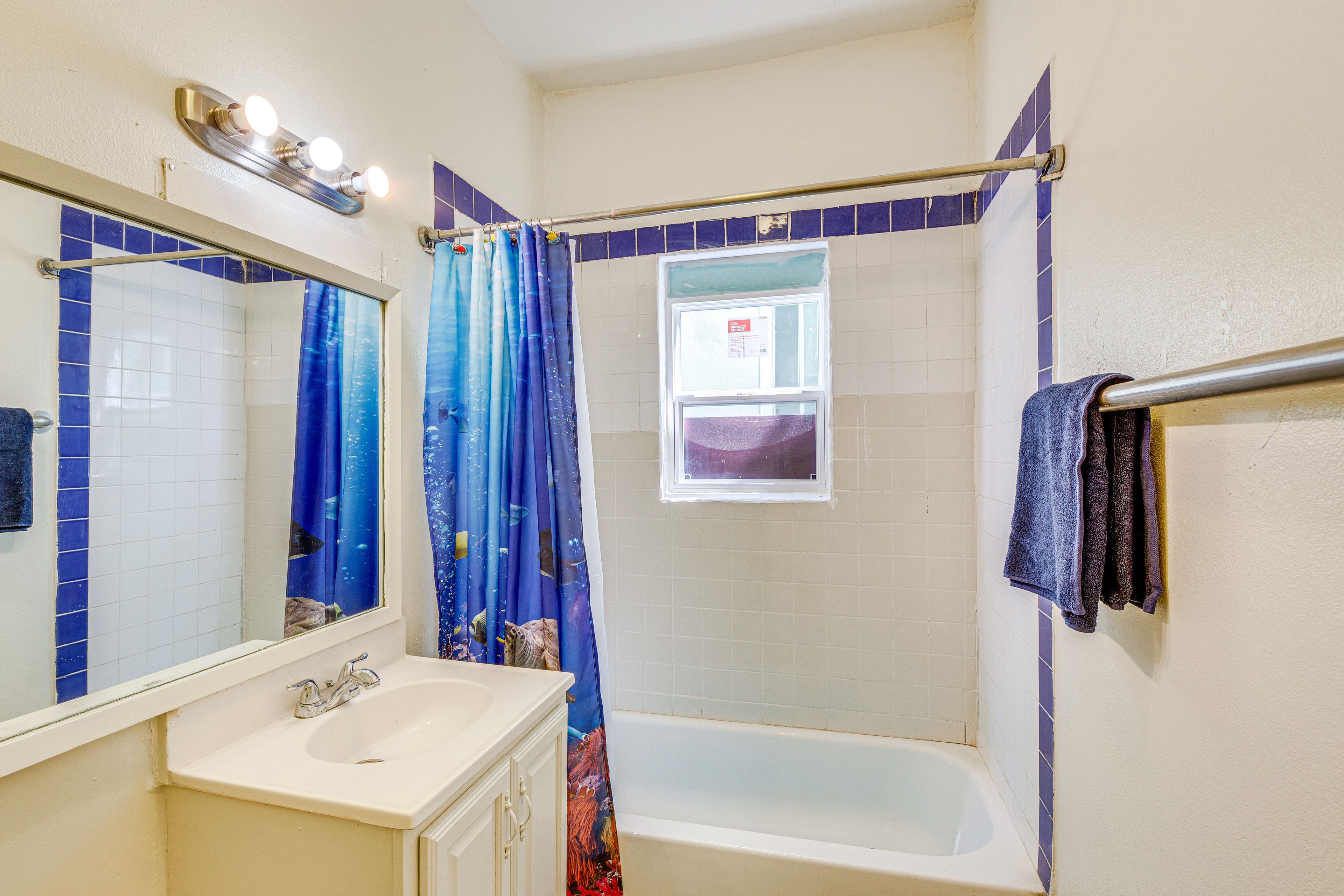 Full Bathroom